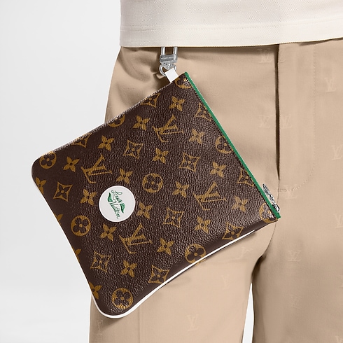 S00 Sport and Games } Golf Accessories Pouch | Louis Vuitton ® (Product zoom)