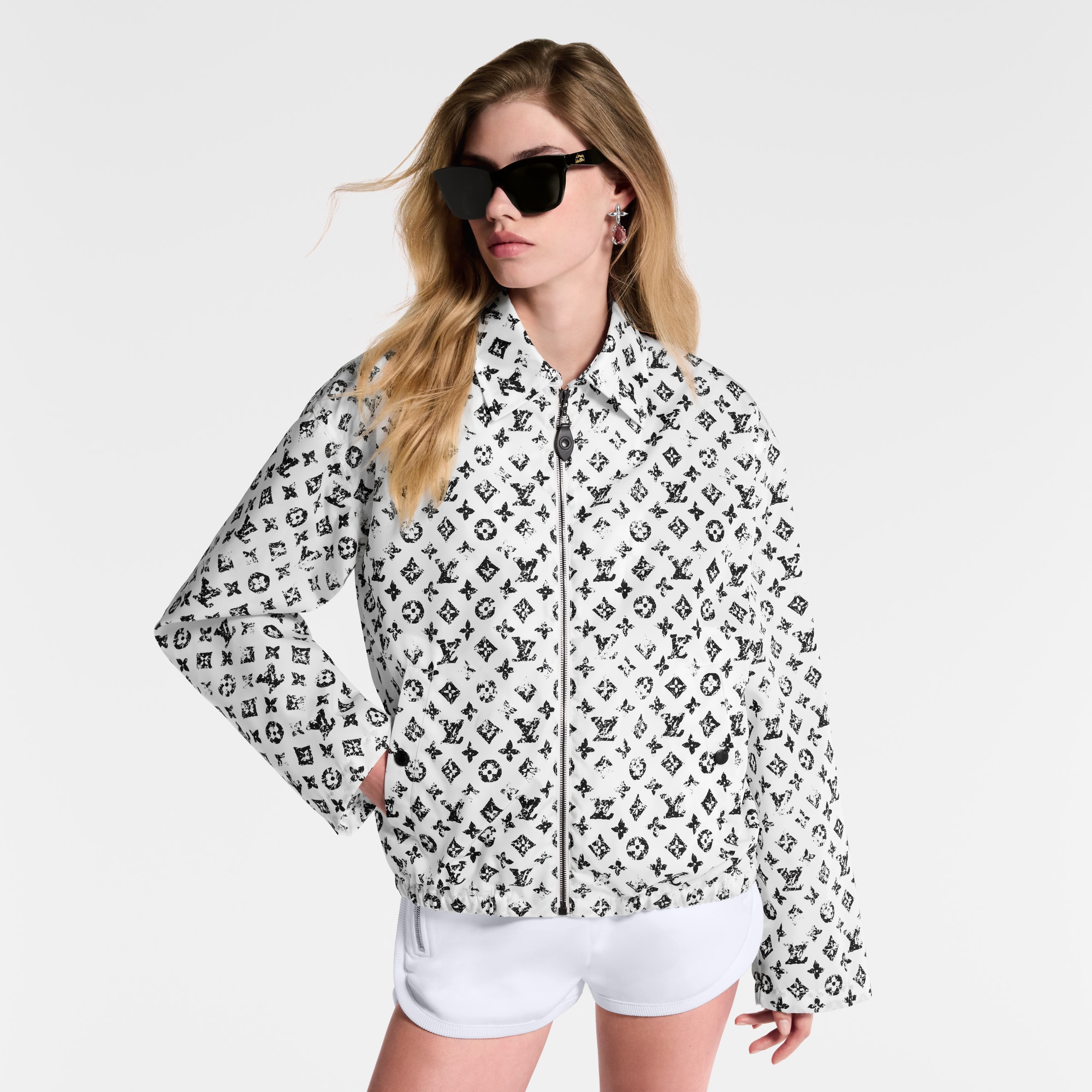  Ready-to-Wear Coats and Jackets Graphic Monogram Zip-Up Jacket | Louis Vuitton ® (Product zoom)