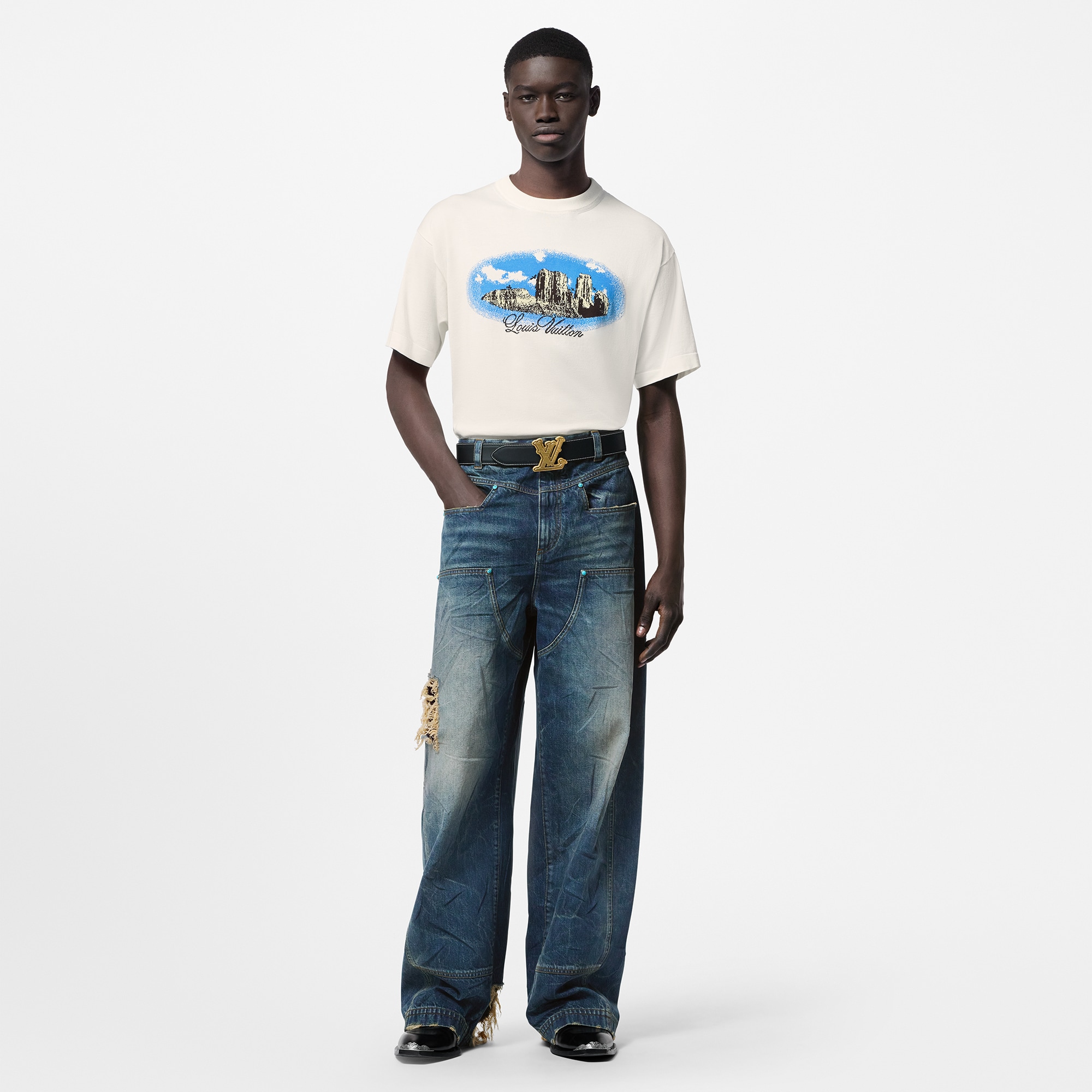  Ready-to-Wear Knitwear and Sweatshirts Graphic Short-Sleeved Cotton Crewneck | Louis Vuitton ® (Product zoom)