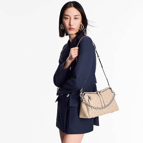 Mahina Handbags All Collections Hand It All PM | Louis Vuitton ® (Product zoom)