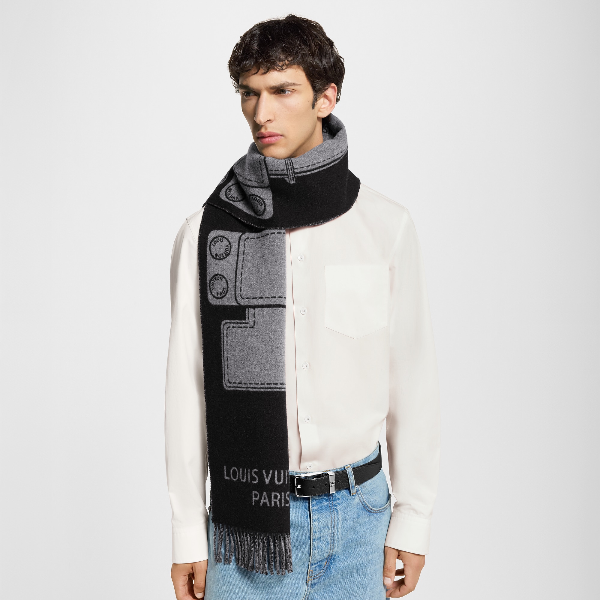 Handle Scarf