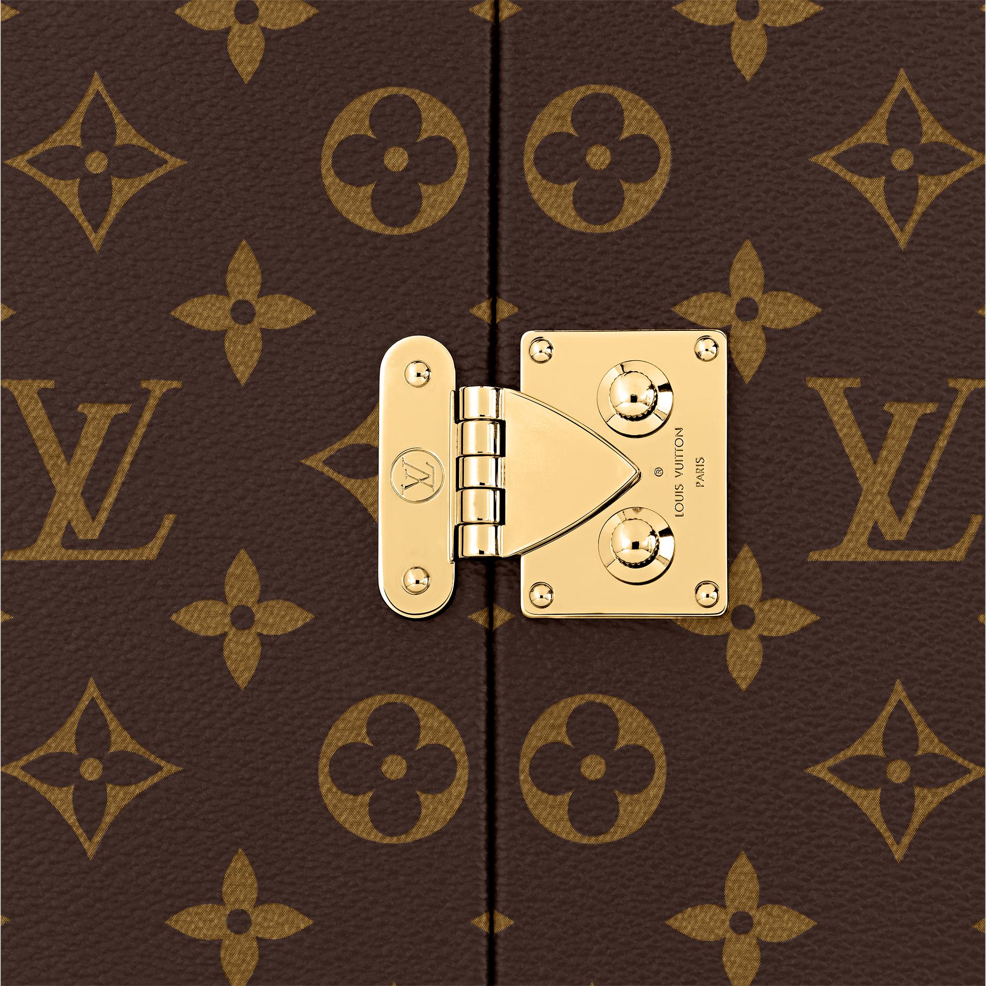Monogram Holiday Men