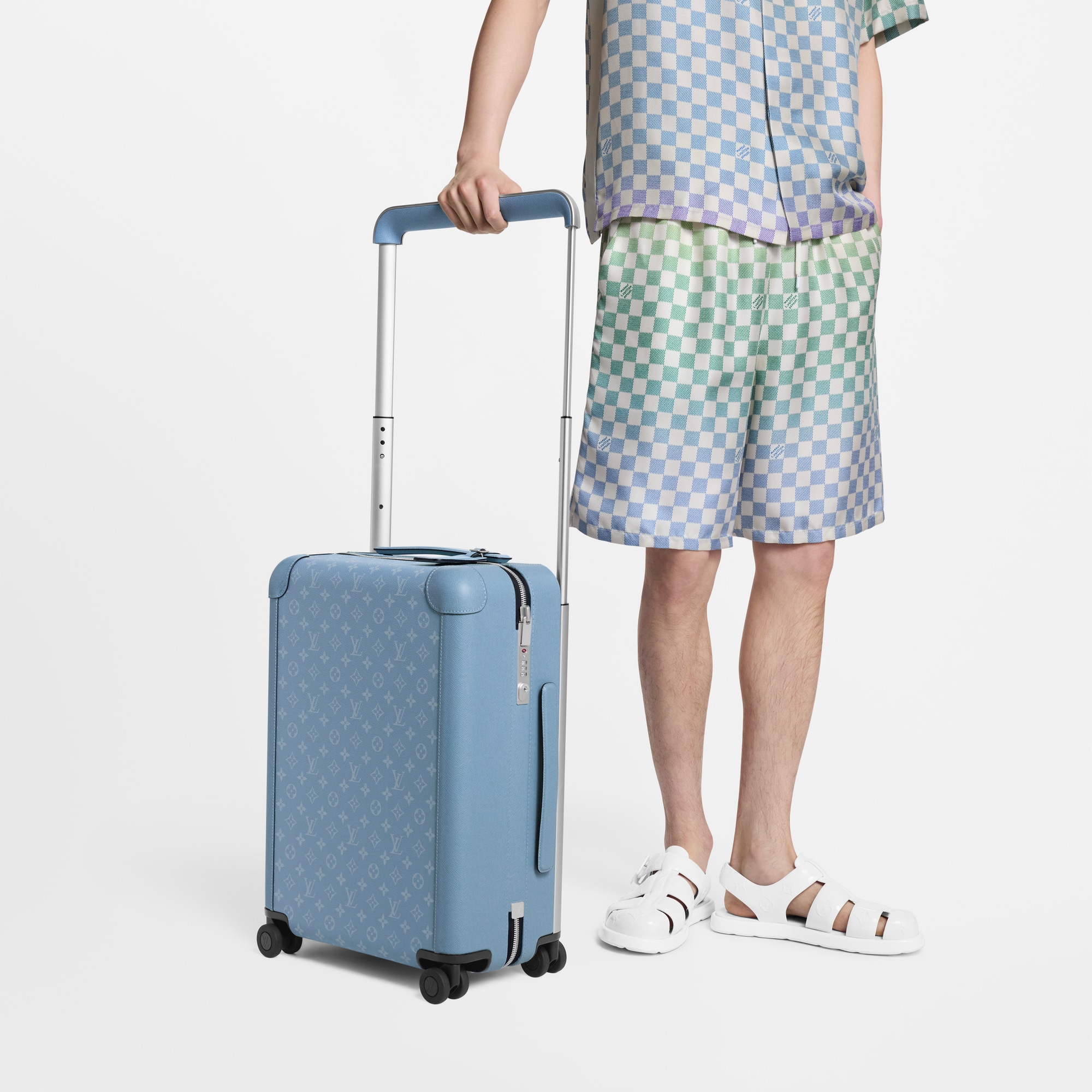 Taigarama Travel Rolling Luggage Horizon 55 | Louis Vuitton ® (Product zoom)