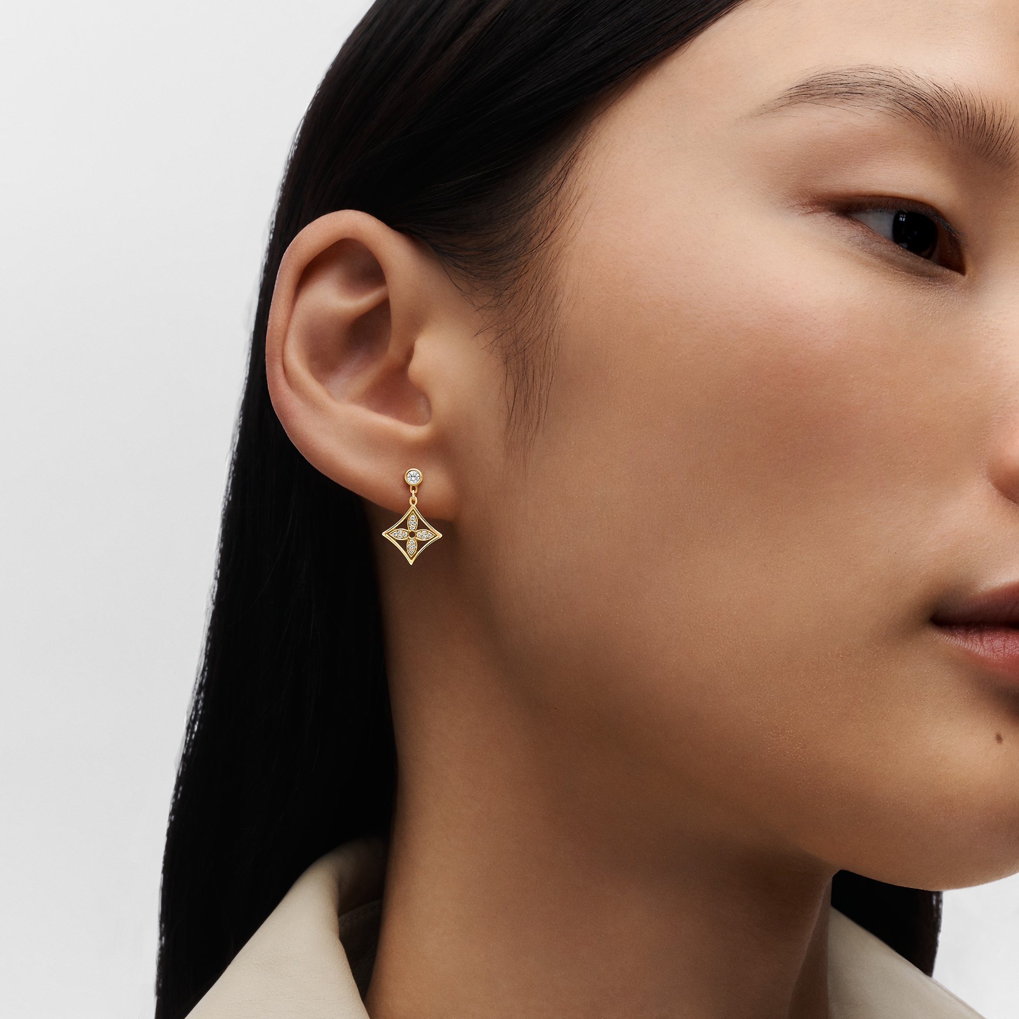 Idylle Blossom Ear Stud, Yellow Gold And Diamonds - Per Unit