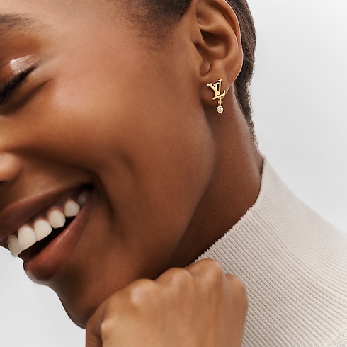 Categories All Fine Jewelry Idylle Blossom LV Ear Stud, Yellow Gold And Diamond - Per Unit | Louis Vuitton ® (Product zoom)