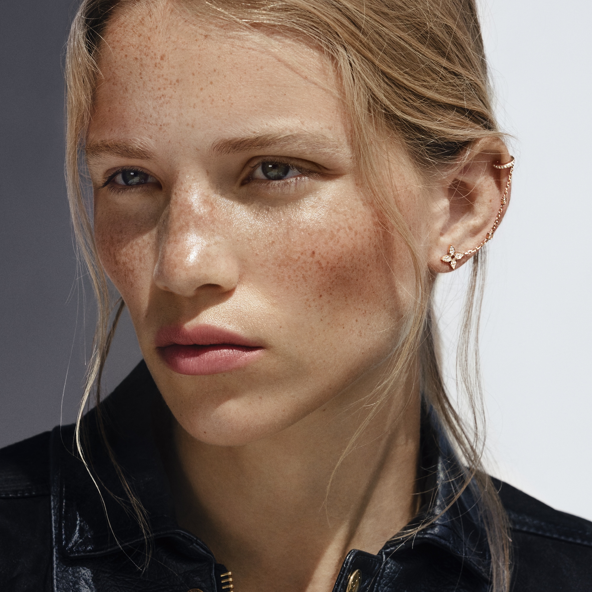 Idylle Blossom Mono Chain Earrings, Pink Gold And Diamonds - Per Unit