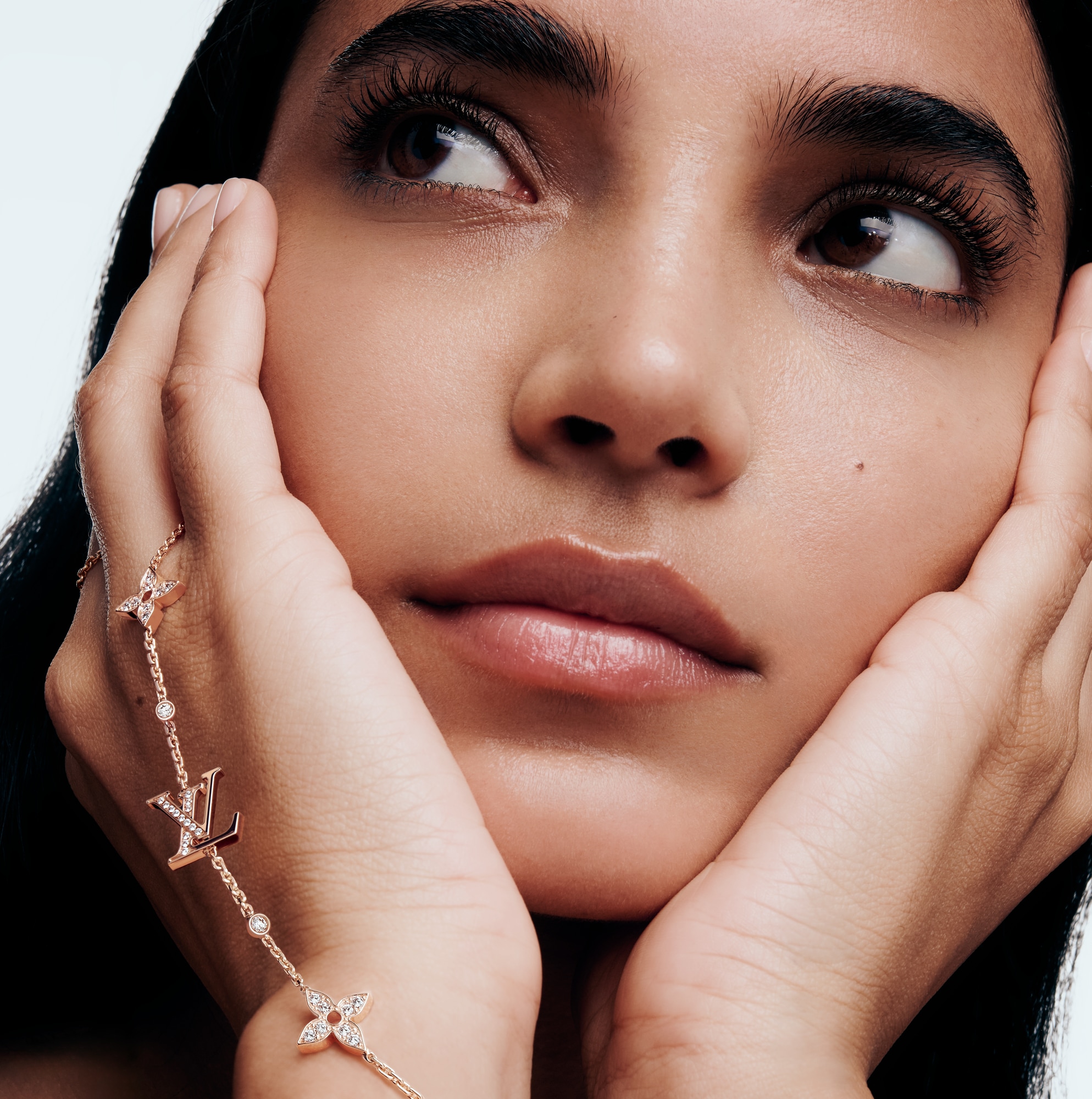  Categories Necklaces and Pendants  Idylle Blossom Multi-Motif Long Necklace, Pink Gold and Diamonds | Louis Vuitton ® (Product zoom)