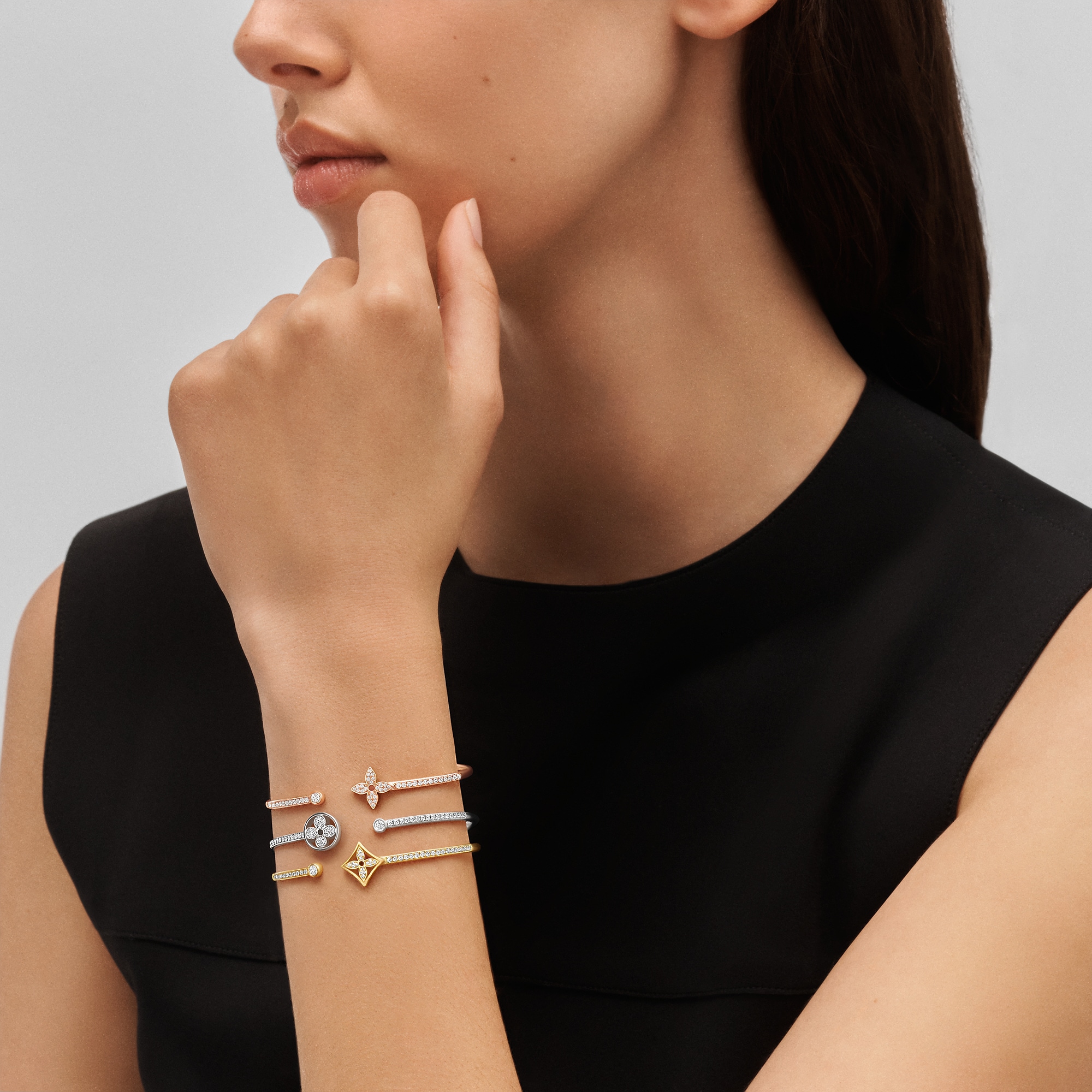 Idylle Blossom Twist Bracelet, White Gold And Diamonds