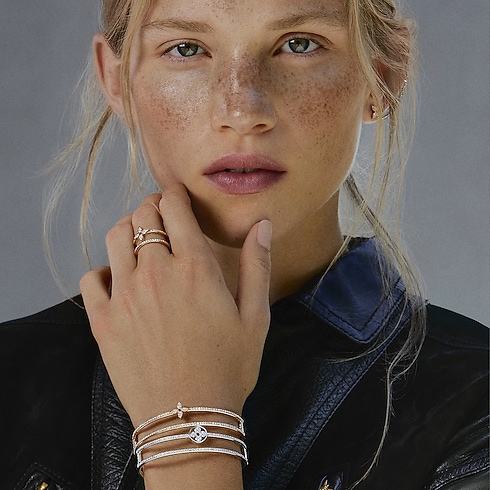 Categories All Fine Jewelry Idylle Blossom Two-Row Bracelet, Pink Gold And Diamonds | Louis Vuitton ® (Product zoom)