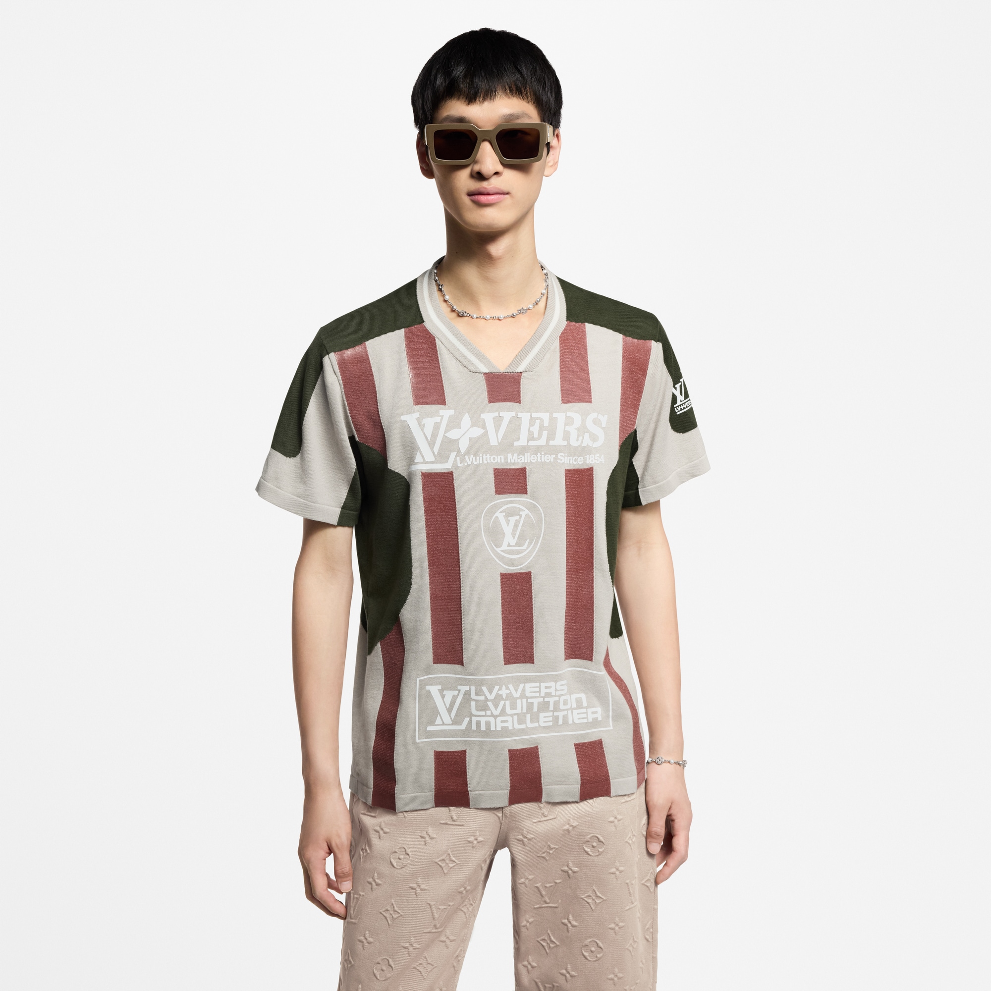  Ready-to-Wear All Ready-to-Wear Intarsia Short-Sleeved V-Neck Top | Louis Vuitton ® (Product zoom)