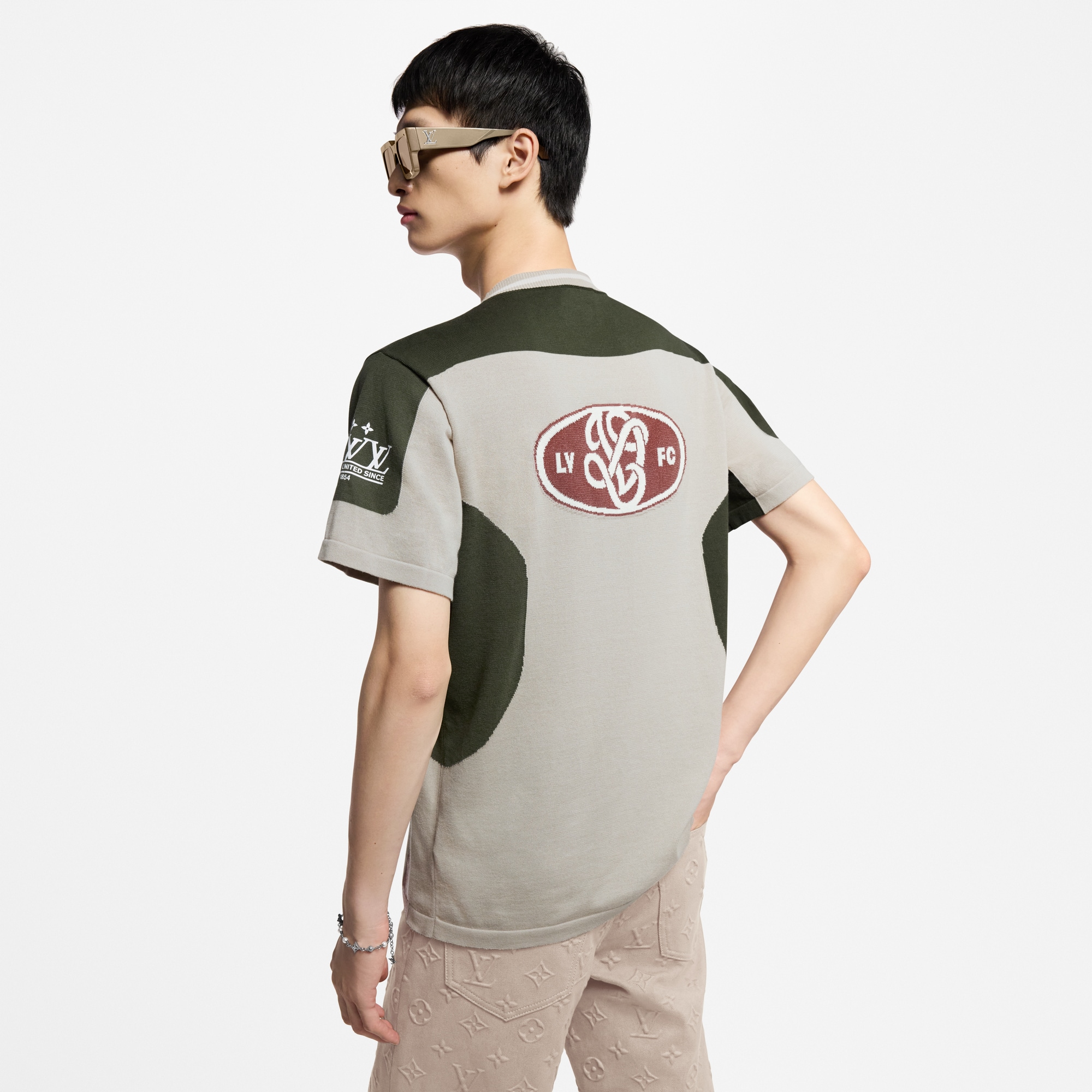  Ready-to-Wear All Ready-to-Wear Intarsia Short-Sleeved V-Neck Top | Louis Vuitton ® (Product zoom)