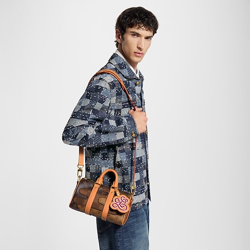 Monogram Heritage Men's Bags LV Icons Keepall Bandoulière 25 | Louis Vuitton ® (Product zoom)
