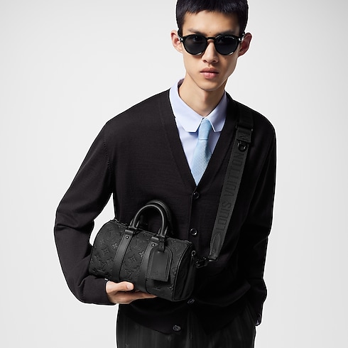 Monogram Taurillon Leather Bags All Collections Keepall Bandoulière 25 | Louis Vuitton ® (Product zoom)