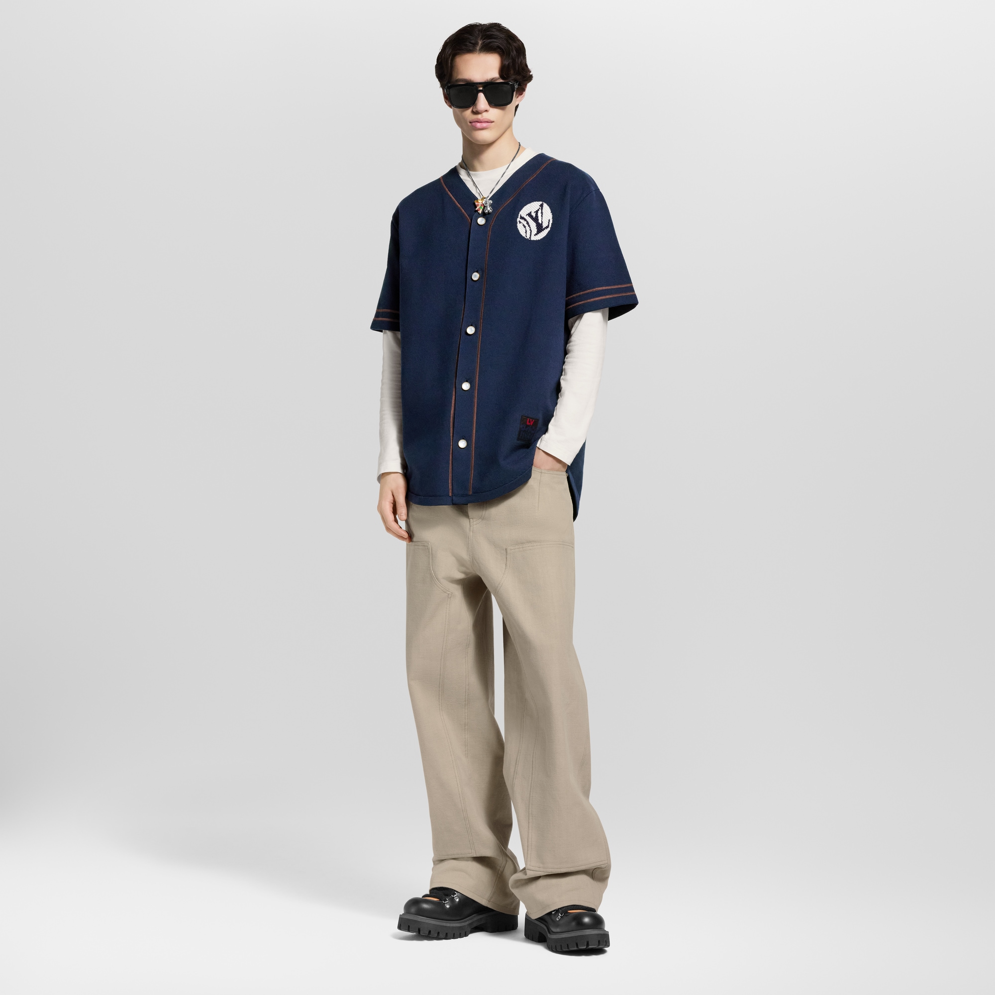  Ready-to-Wear Shirts Knitted Short-Sleeved Baseball Shirt | Louis Vuitton ® (Product zoom)