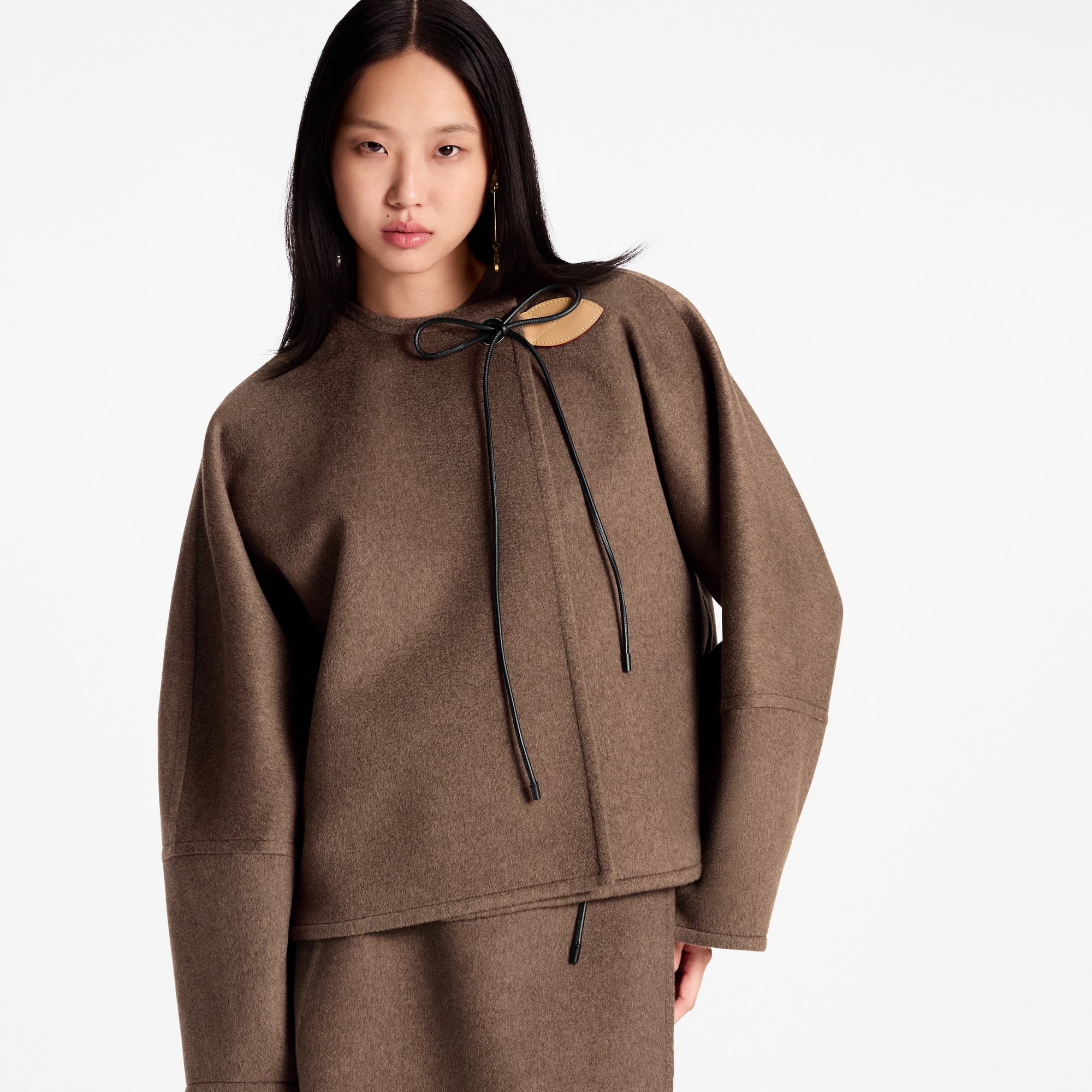  Ready-to-Wear Coats and Jackets Lace Tie Balloon Sleeve Jacket | Louis Vuitton ® (Product zoom)