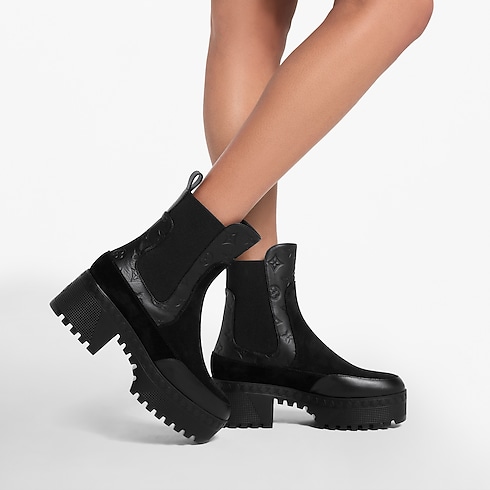 Laureate Platform Chelsea Boot Cropped Worn View