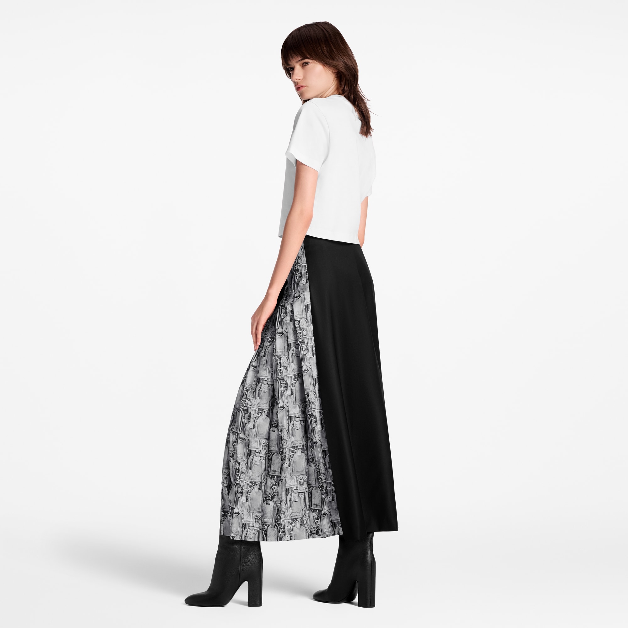  Ready-to-Wear Skirts and Shorts Layered Name Tag Skirt | Louis Vuitton ® (Product zoom)