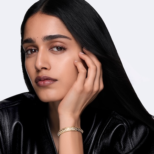 Categories Bracelets Le Damier de Louis Vuitton Double Row Bracelet, Yellow Gold and Diamonds | Louis Vuitton ® (Product zoom)