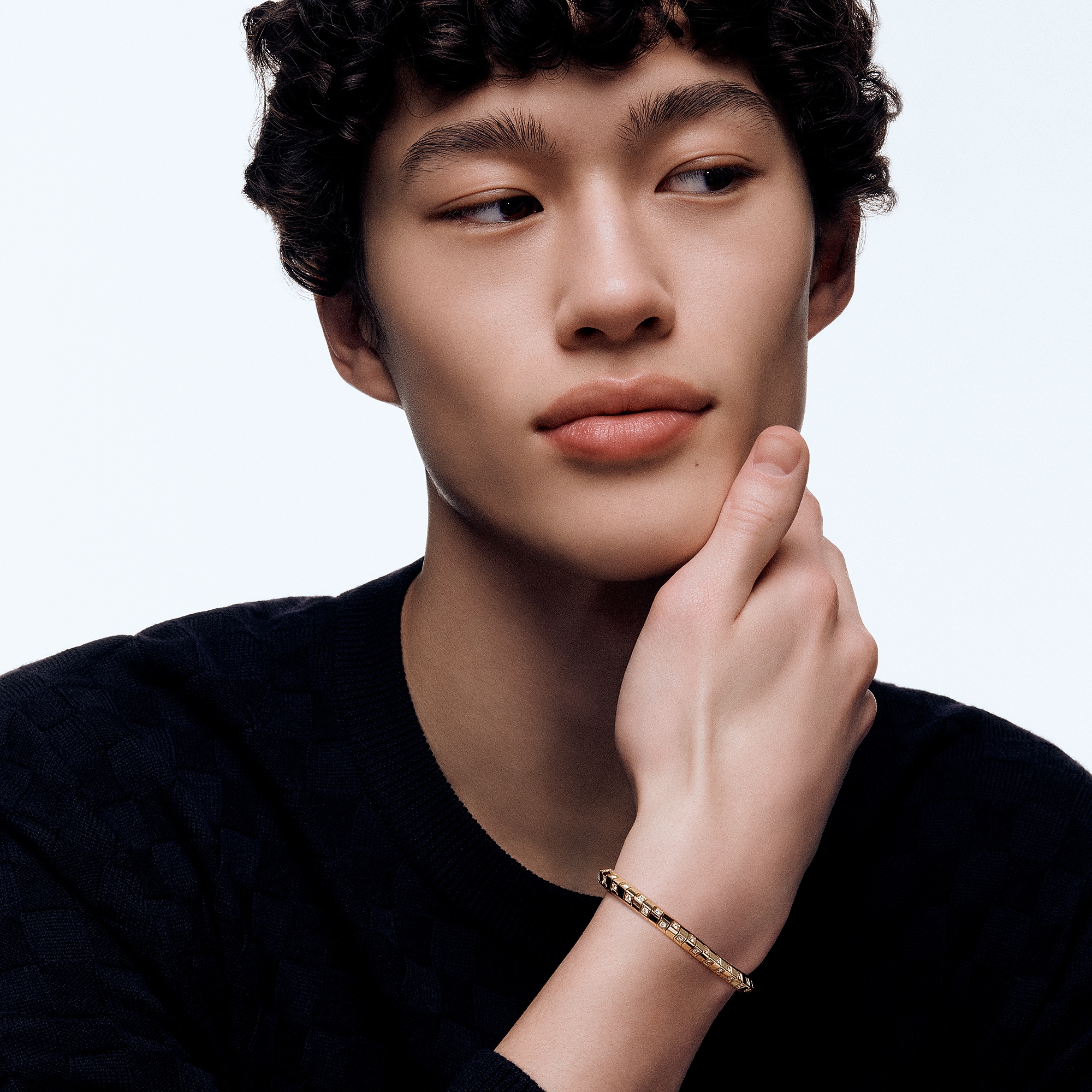 Le Damier de Louis Vuitton Medium Bracelet, Yellow Gold and Diamonds