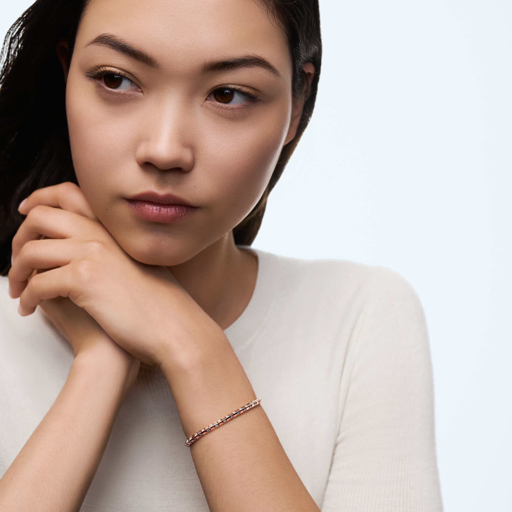 Categories Bracelets Le Damier de Louis Vuitton Small Bracelet, Rose Gold and Diamonds | Louis Vuitton ® (Product zoom)