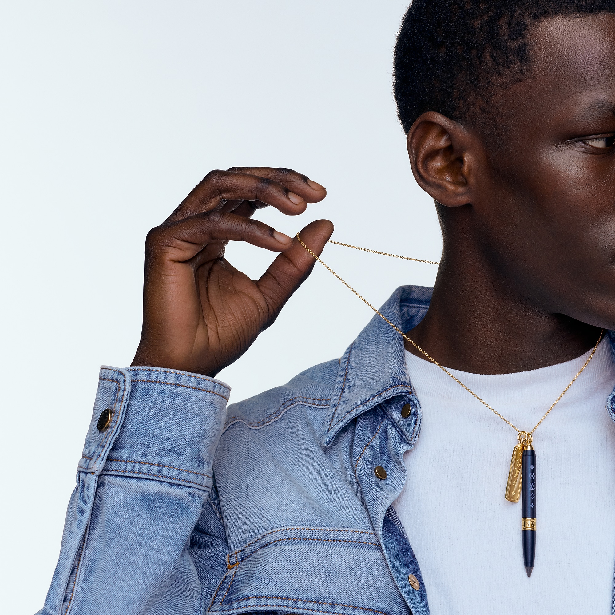 Les Gastons Vuitton Designer Pendant, Yellow Gold and Blue Titanium