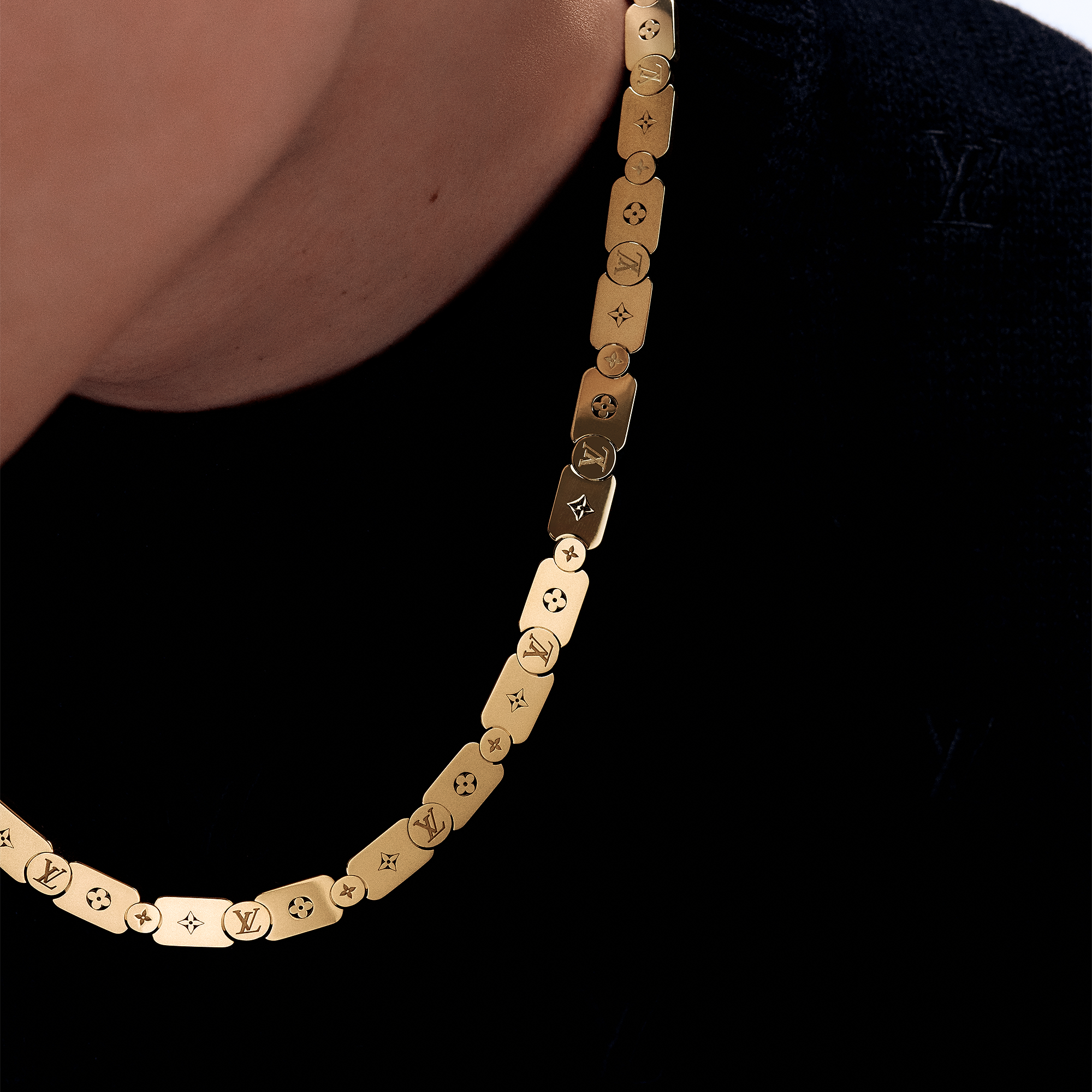 Les Gastons Vuitton Trunk Necklace, White Gold and Diamonds