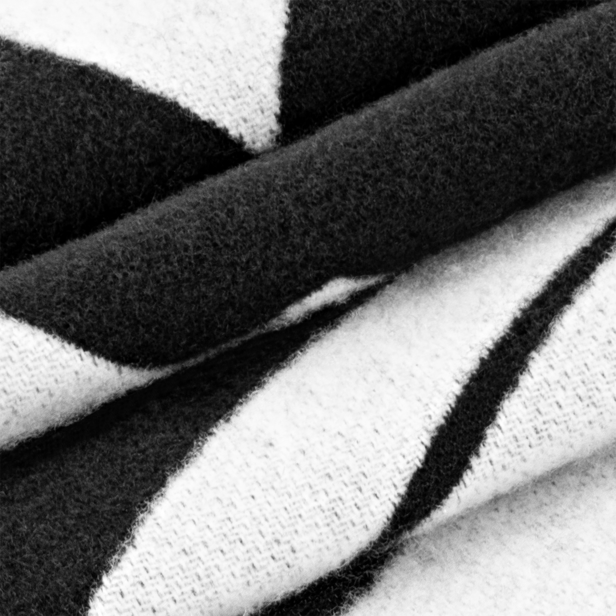 S00 Accessories Scarves Lock And Keys Scarf | Louis Vuitton ® (Product zoom)