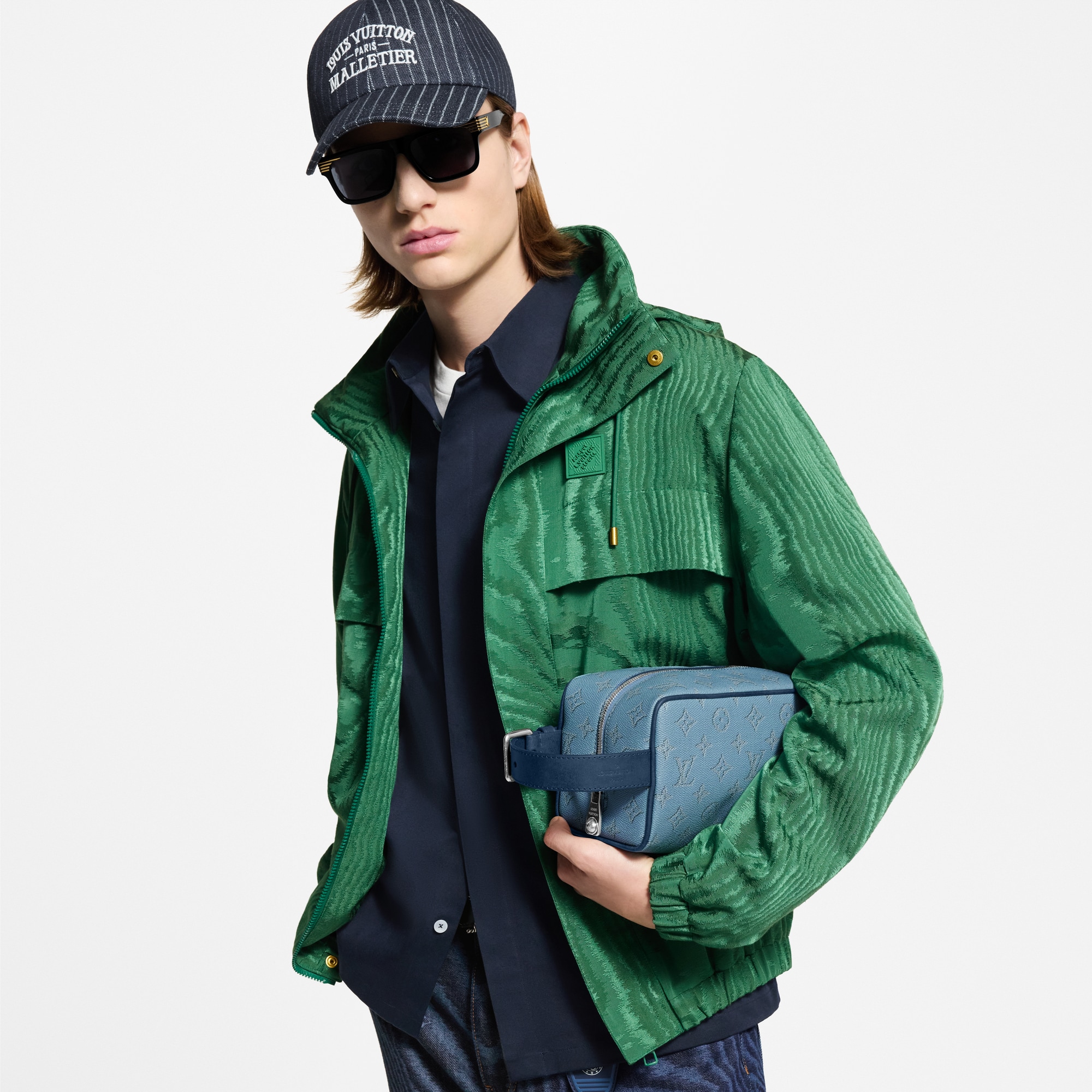 G71 Travel Travel Accessories Locker Dopp Kit | Louis Vuitton ® (Product zoom)