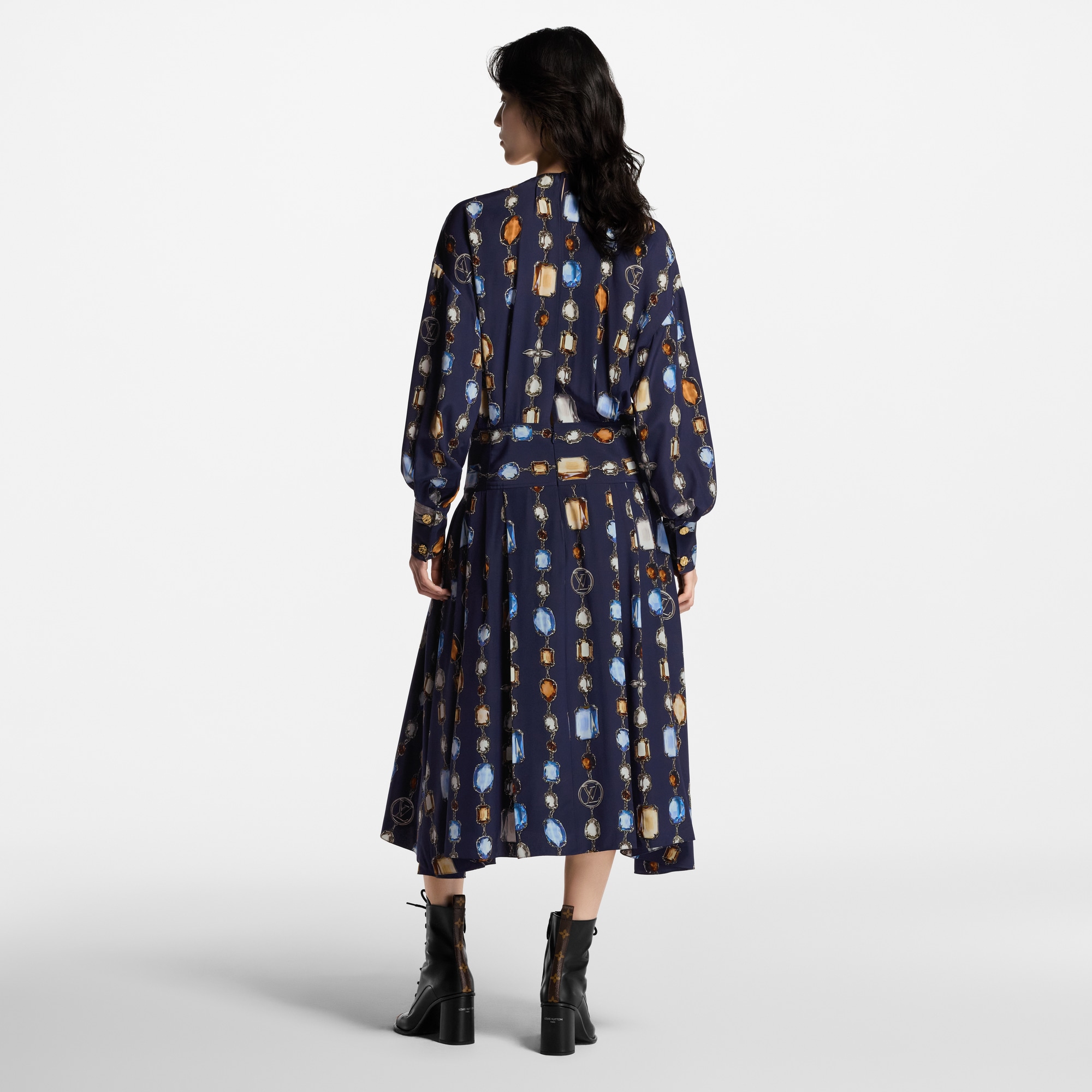  Ready-to-Wear Dresses Long-Sleeved Necklace Dress | Louis Vuitton ® (Product zoom)