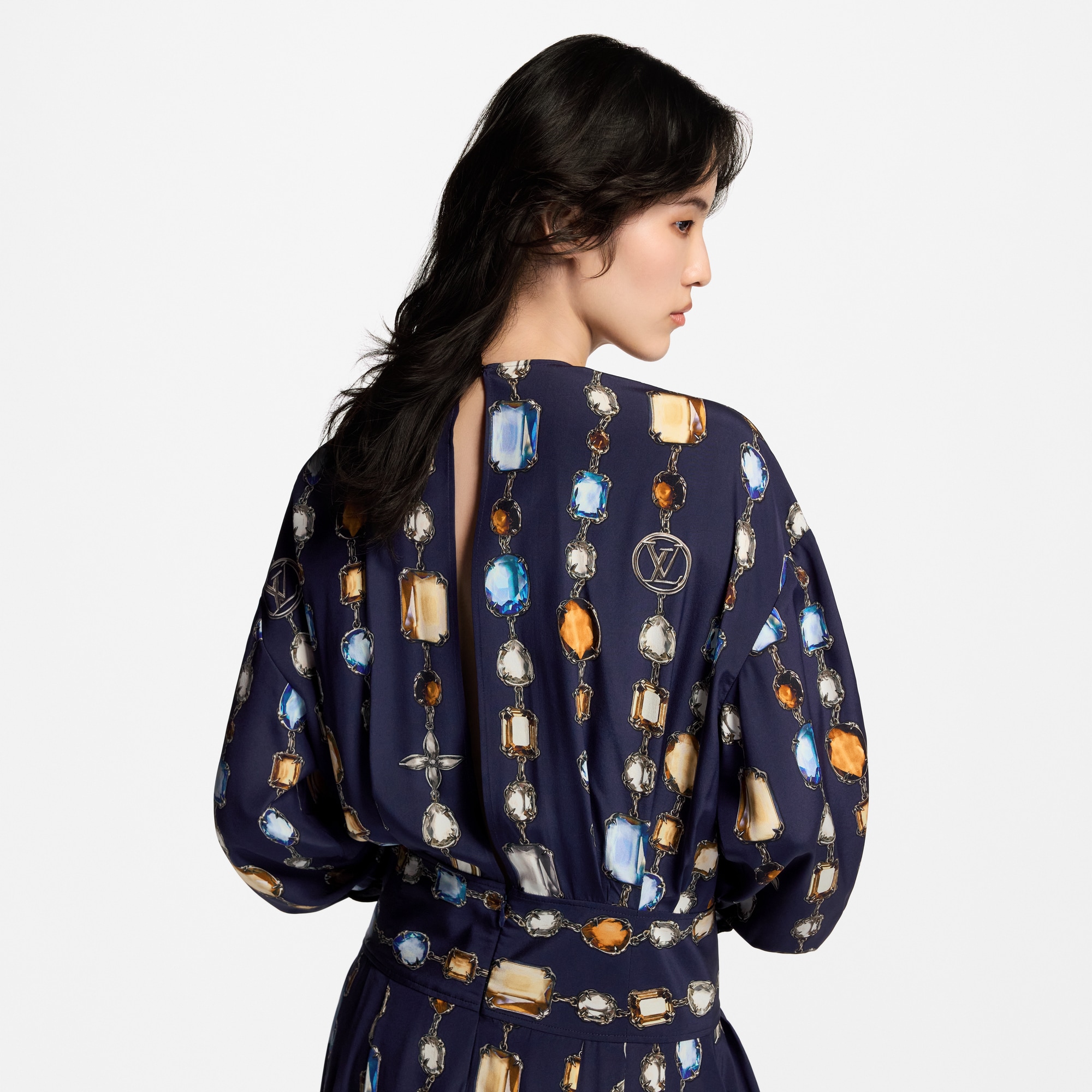  Ready-to-Wear Dresses Long-Sleeved Necklace Dress | Louis Vuitton ® (Product zoom)