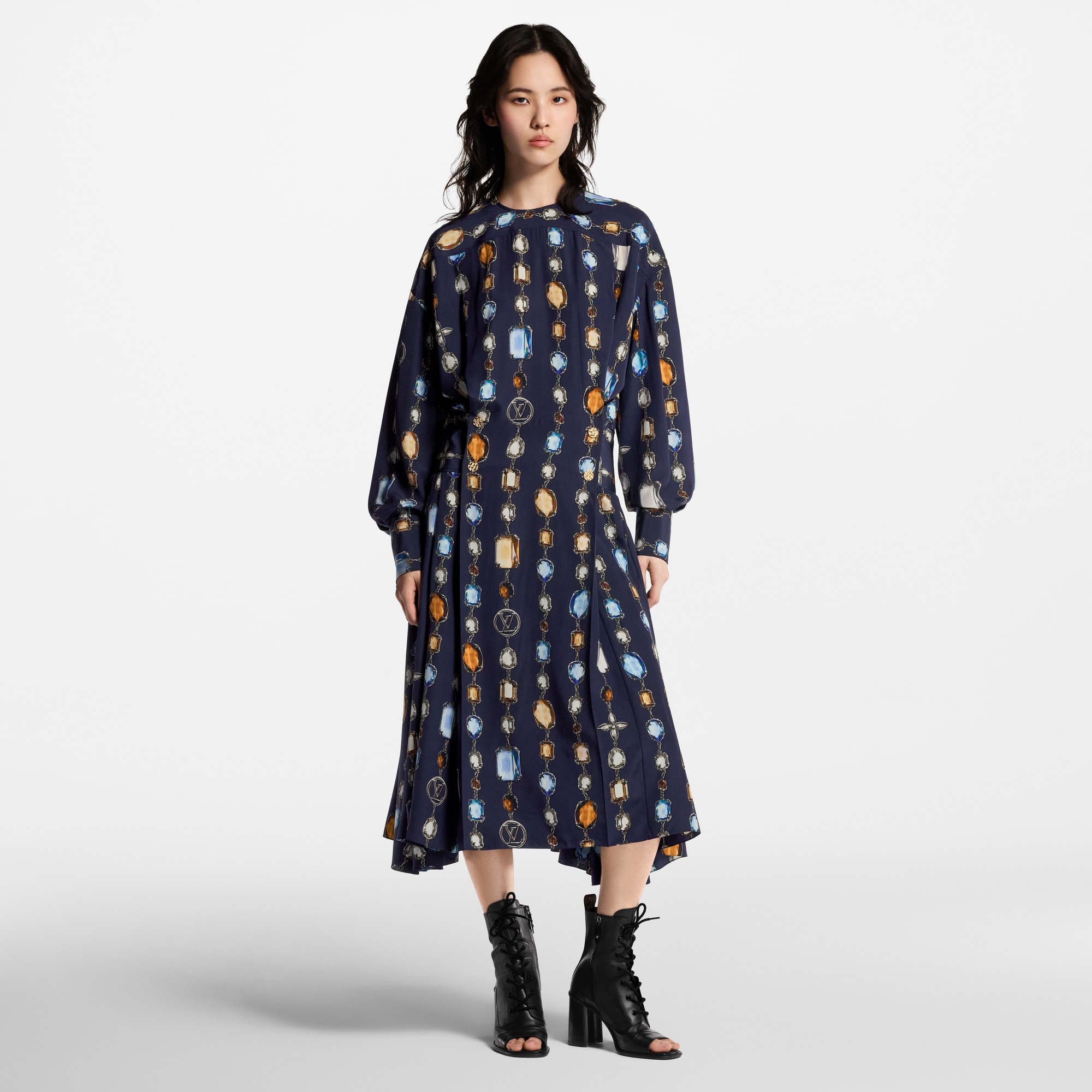  Ready-to-Wear Dresses Long-Sleeved Necklace Dress | Louis Vuitton ® (Product zoom)