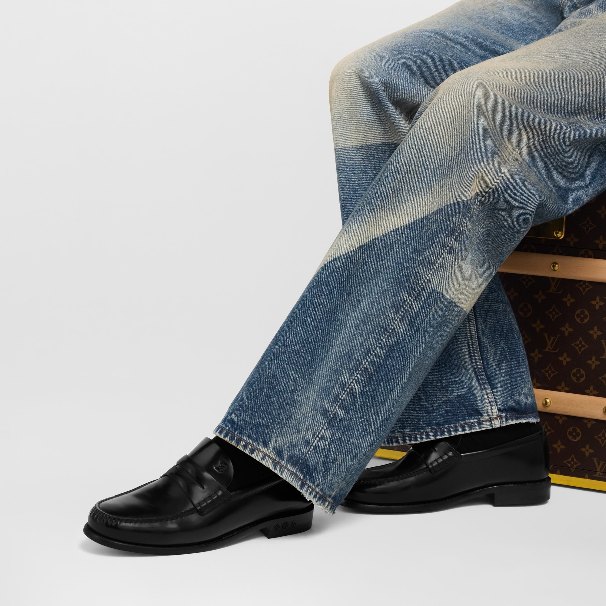  Shoes Loafers and Moccasins Louis Loafer | Louis Vuitton ® (Product zoom)