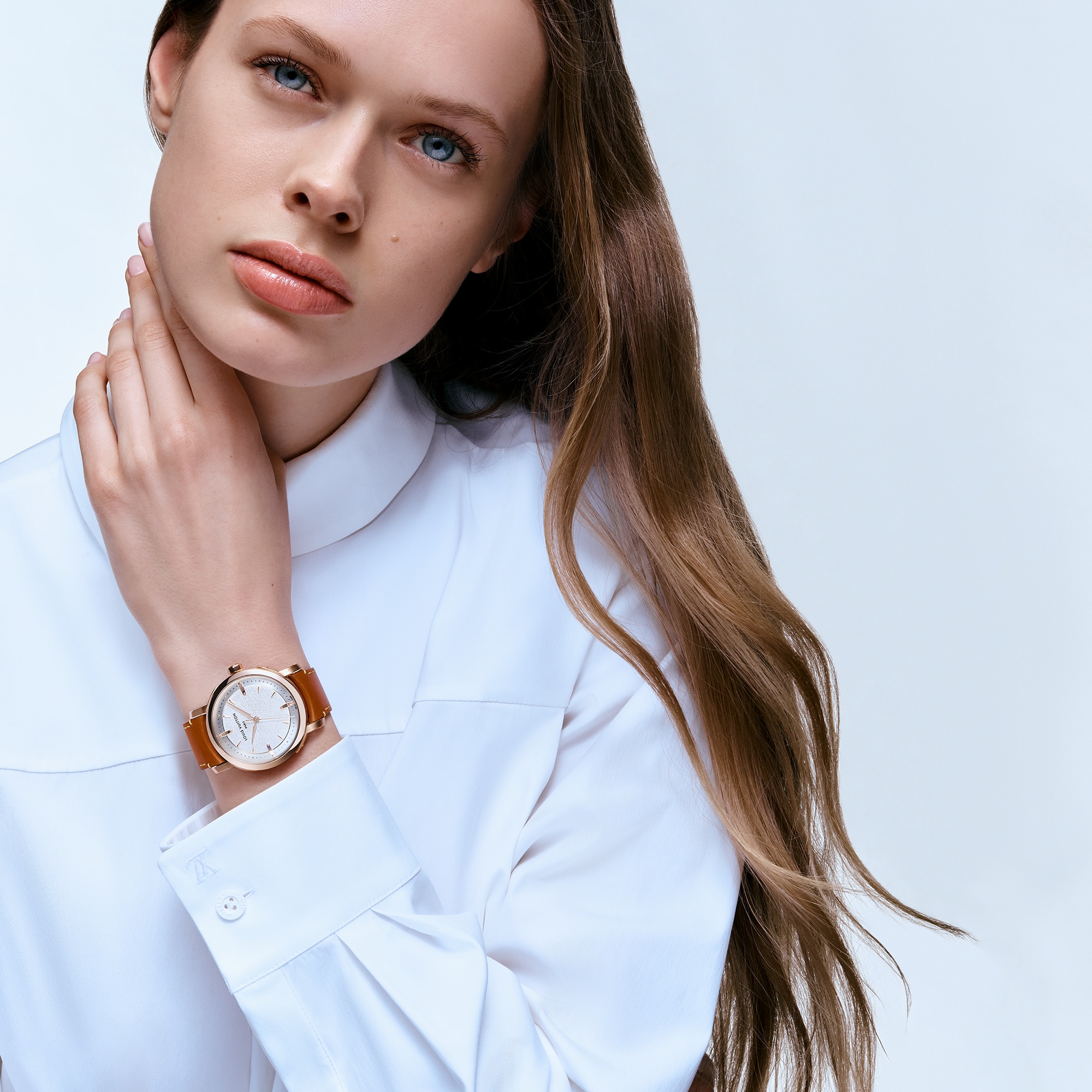  All Watches } Louis Vuitton Escale, Automatic, 39mm, Pink gold | Louis Vuitton ® (Product zoom)
