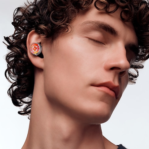 Tech Objects and Accessories Audio, Connected Watches and Accessories Louis Vuitton Horizon Light Up Earphones - Red-to-Orange Gradient | Louis Vuitton ® (Product zoom)