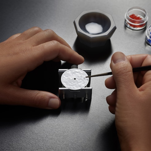 All Watches } Louis Vuitton Monterey, Automatic, 39mm, Yellow gold | Louis Vuitton ®