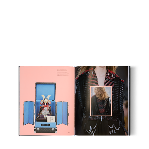 Library Hard Cover Books Louis Vuitton — Japan. Visionary Journeys | Louis Vuitton ® (Product zoom)