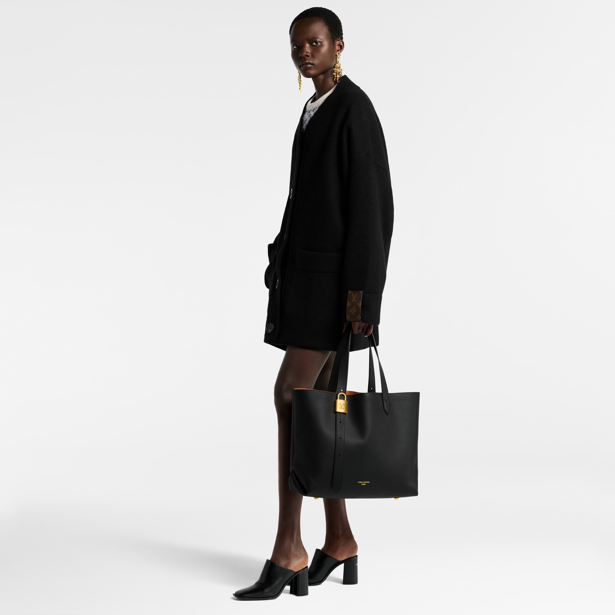 Low Key Handbags All Handbags Low Key Cabas MM | Louis Vuitton ® (Product zoom)