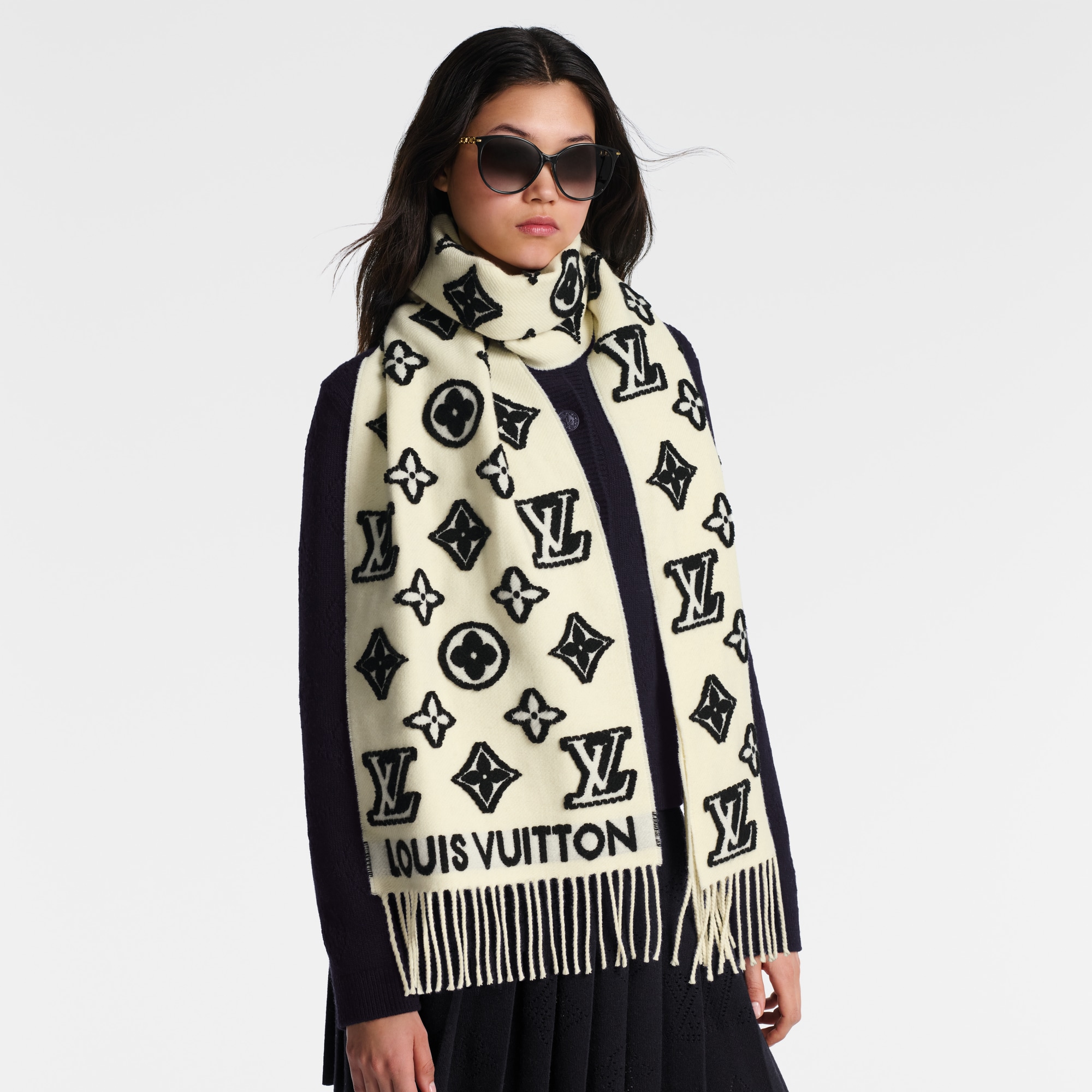 S00 Accessories Scarves LV 3D Scarf | Louis Vuitton ® (Product zoom)