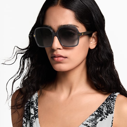 S00 Accessories Eyewear LV Aura Square Sunglasses | Louis Vuitton ® (Product zoom)
