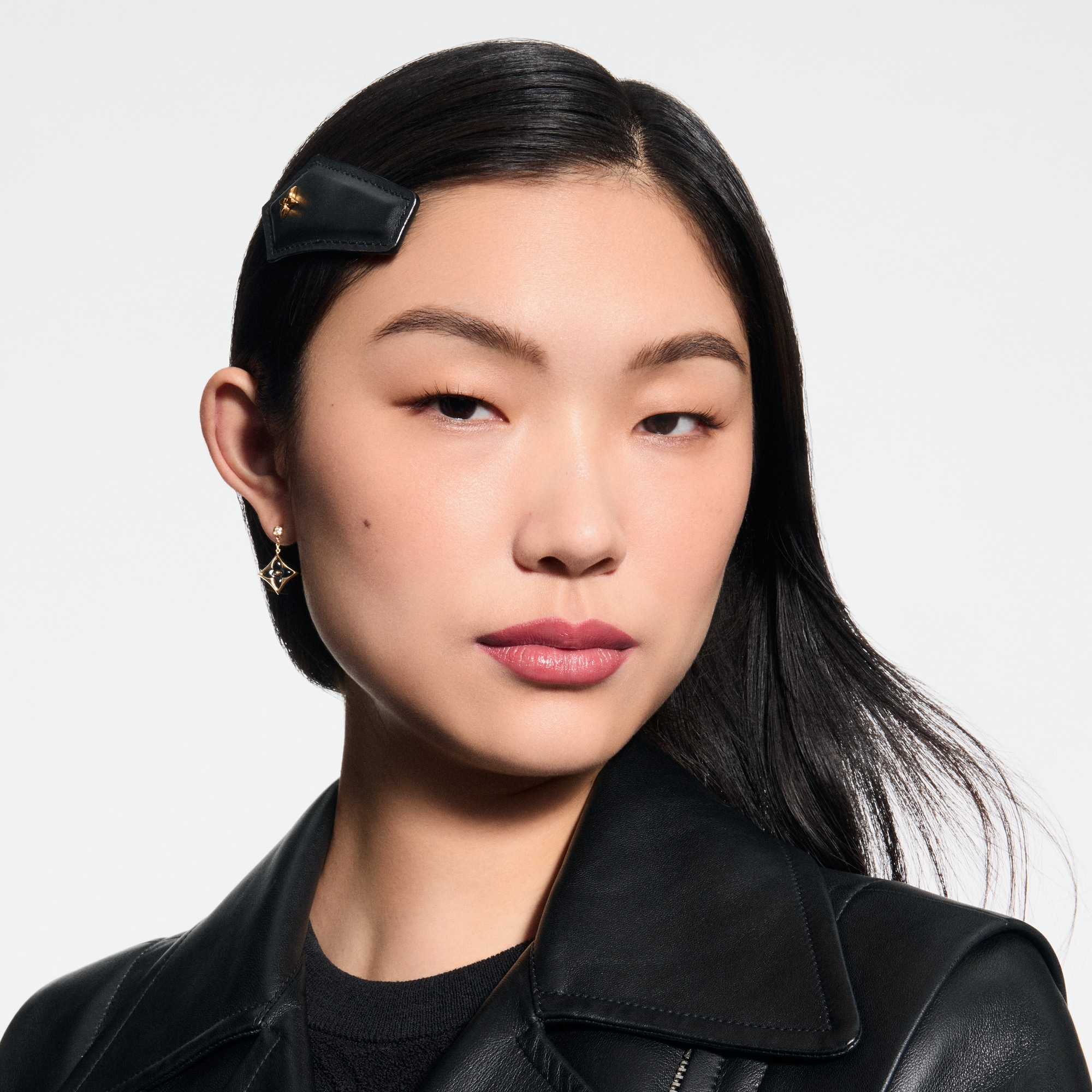  Lips } LV Baume - Lip Balm Refill | Louis Vuitton ® (Product zoom)