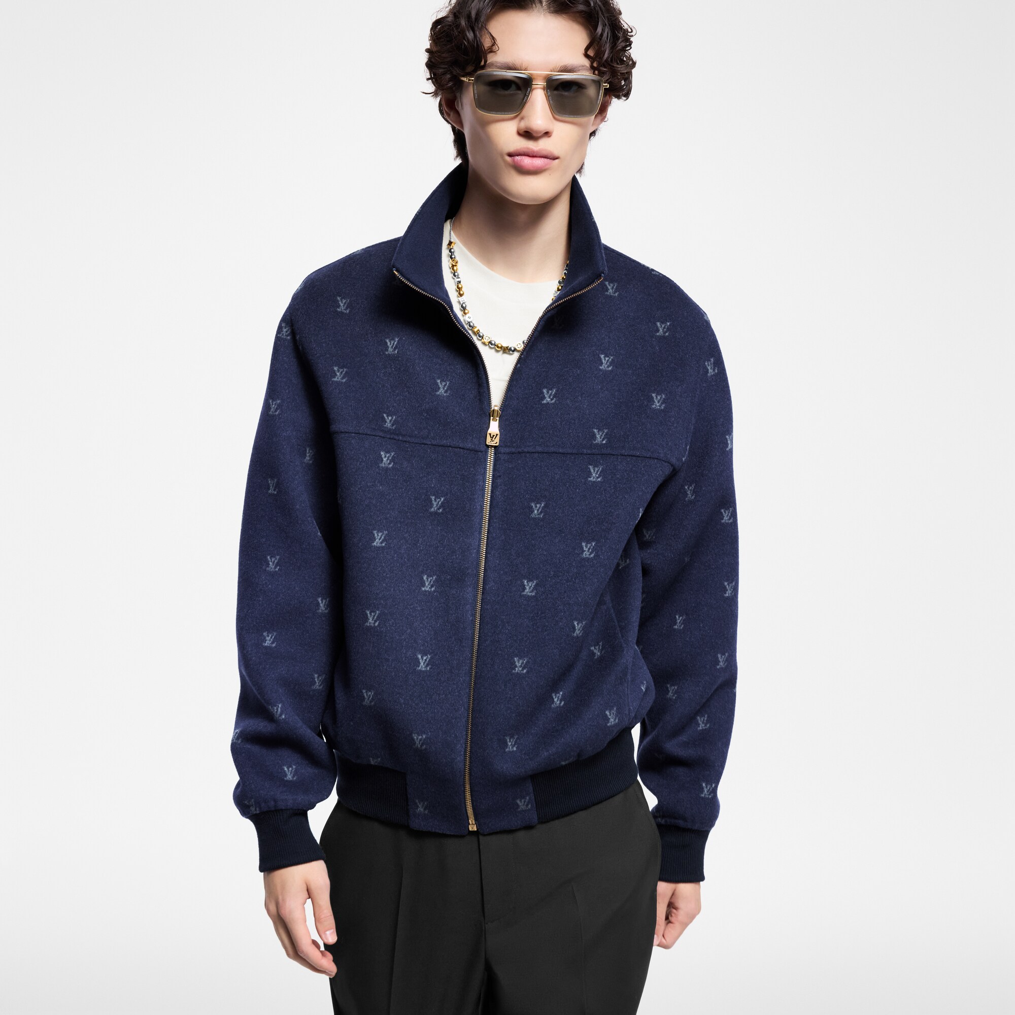  Ready-to-Wear Coats and Outerwear LV Blason Double Face Wool-Silk Blend Reversible Blouson | Louis Vuitton ® (Product zoom)