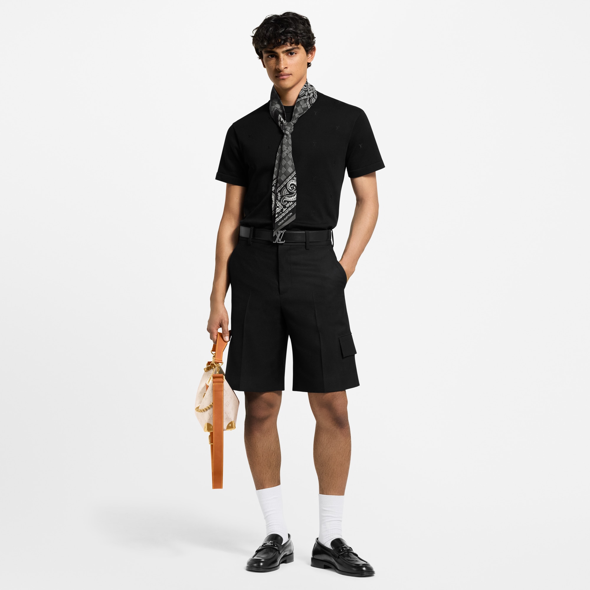  Ready-to-Wear Knitwear and Sweatshirts LV Blason Embroidered Short-Sleeved Crewneck | Louis Vuitton ® (Product zoom)