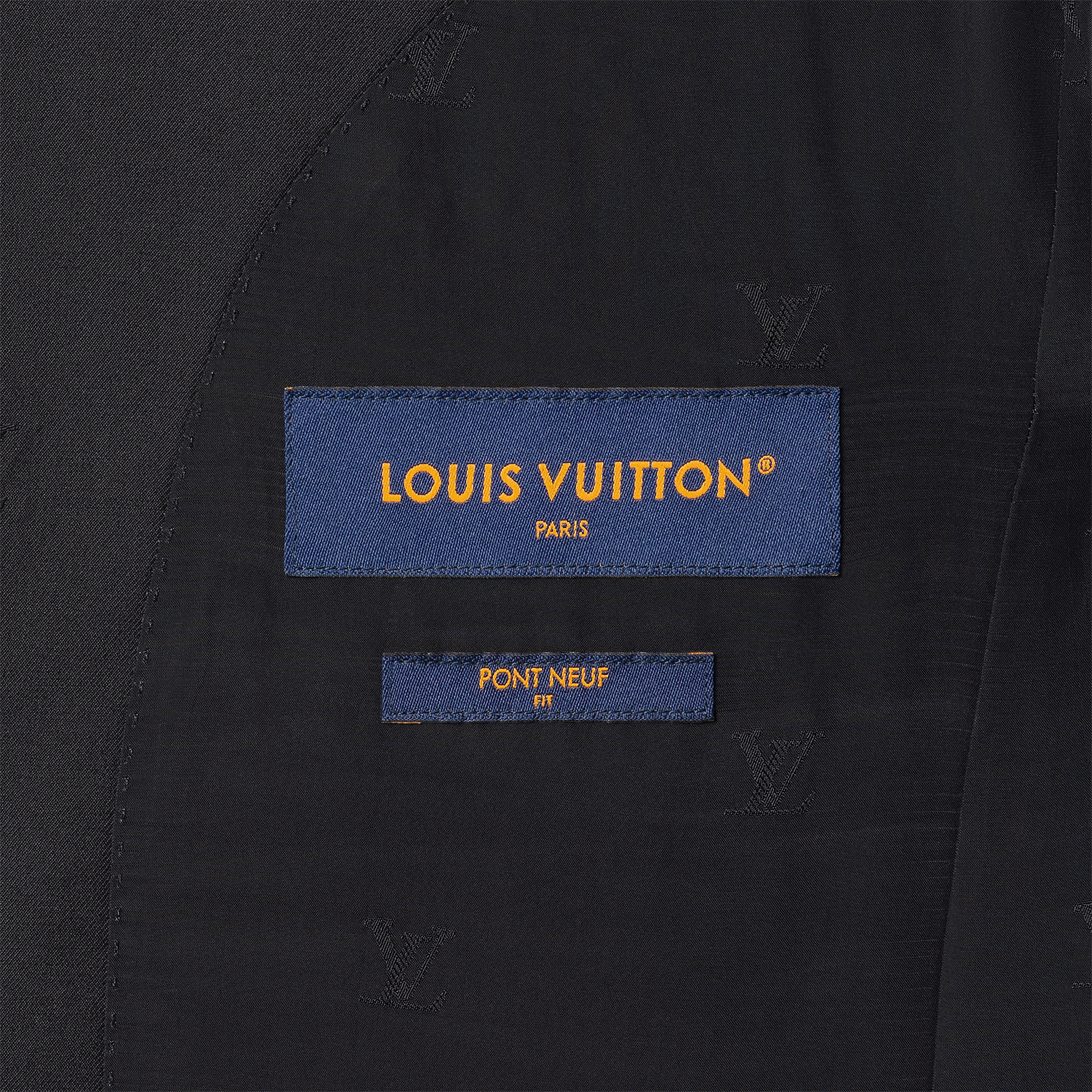 LV Blason Pont Neuf Suit
