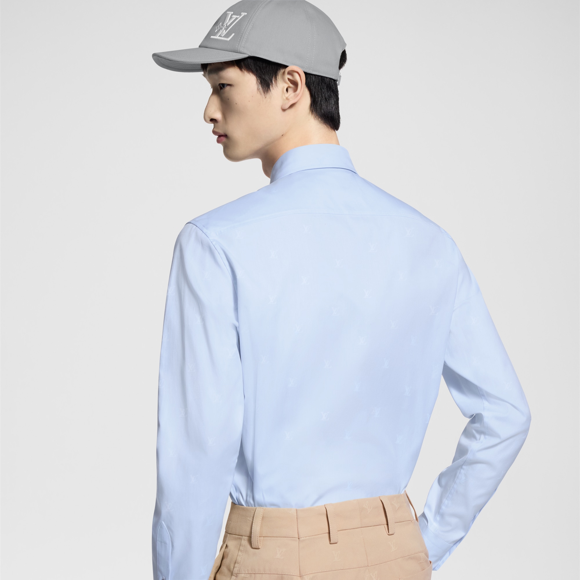  Ready-to-Wear Shirts LV Blason Printed Cotton Long-Sleeved Oxford Shirt | Louis Vuitton ® (Product zoom)