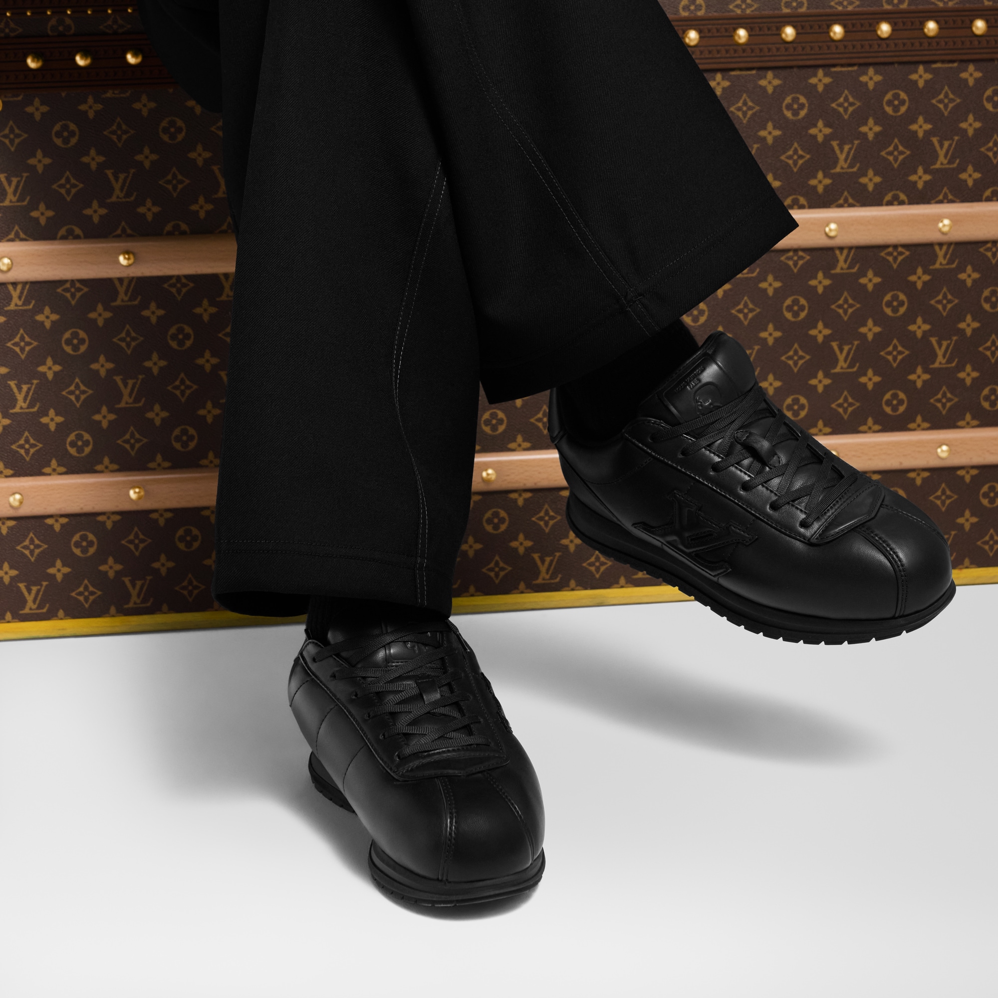  Shoes Sneakers LV BUTTERSOFT Sneaker | Louis Vuitton ® (Product zoom)