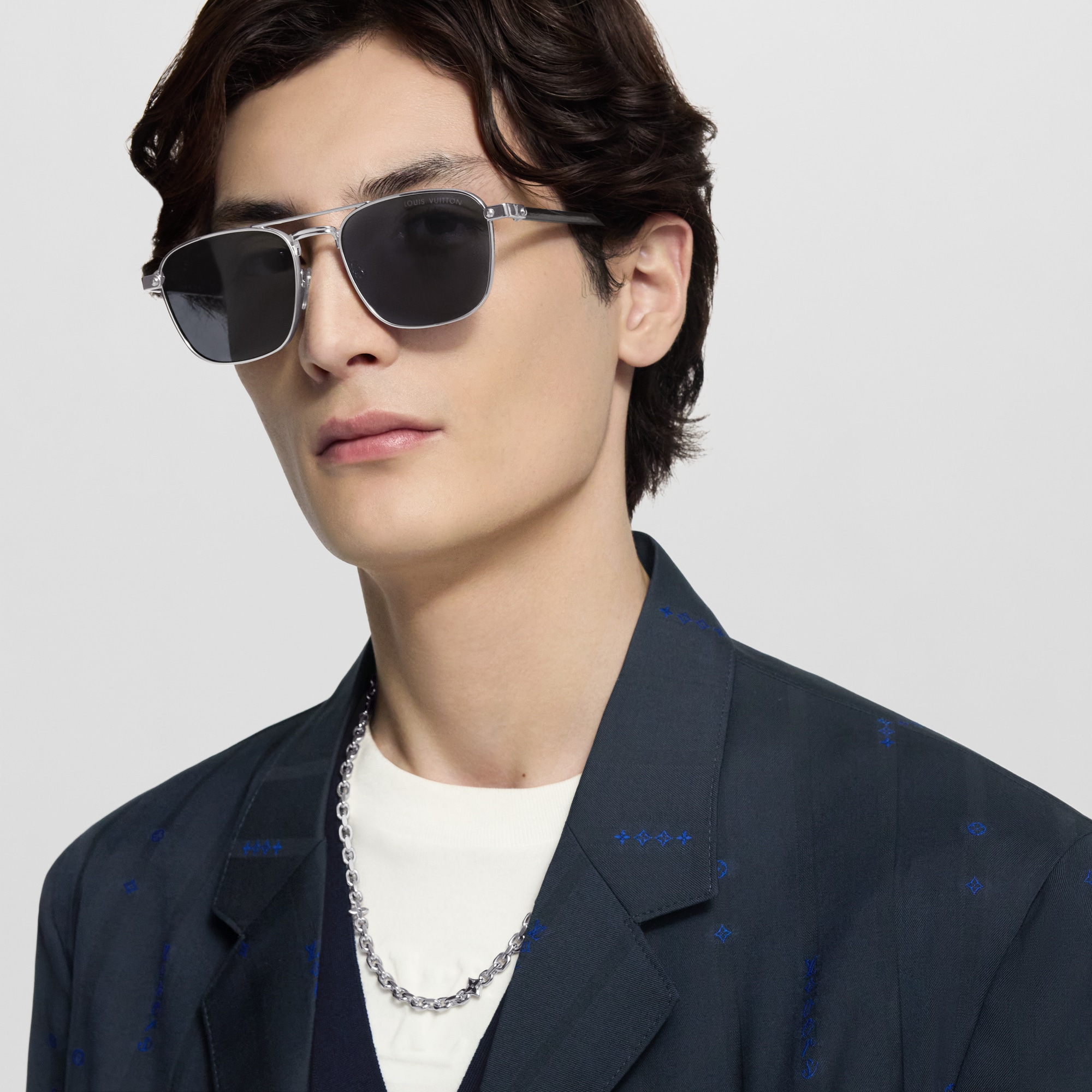S00 Fashion Jewelry Necklaces and Pendants LV Cable Necklace | Louis Vuitton ® (Product zoom)