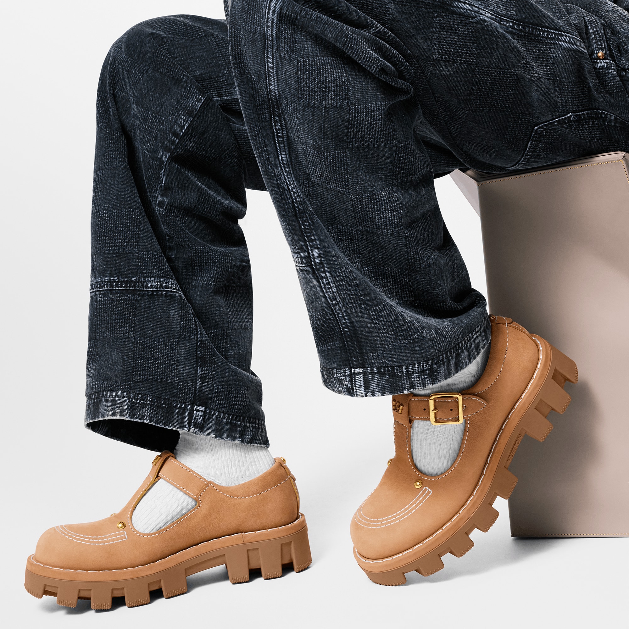  Shoes Buckles and Lace-Ups LV Checker Mary Jane | Louis Vuitton ® (Product zoom)