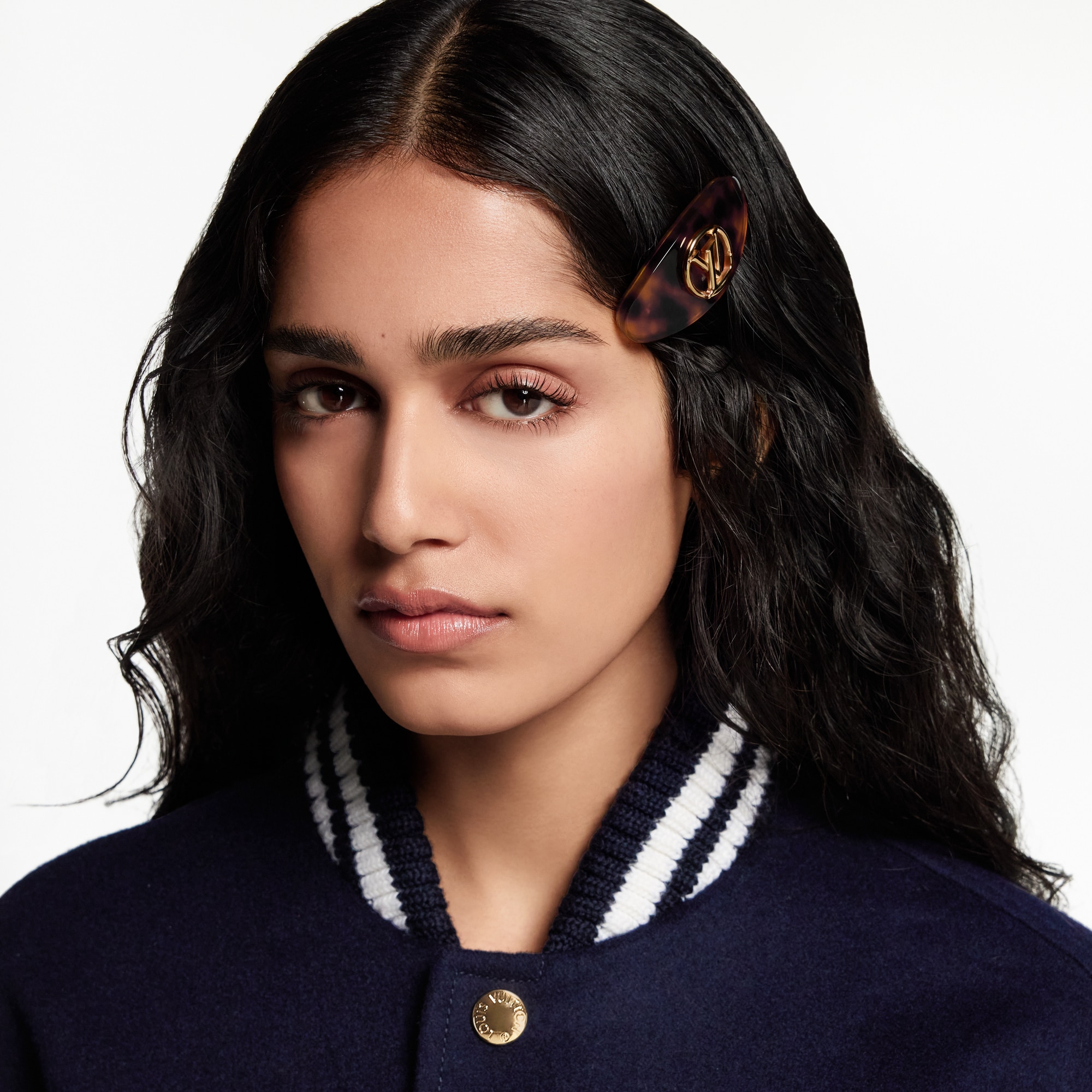 S00 Accessories Hair Accessories LV Circle Hair Clip | Louis Vuitton ® (Product zoom)