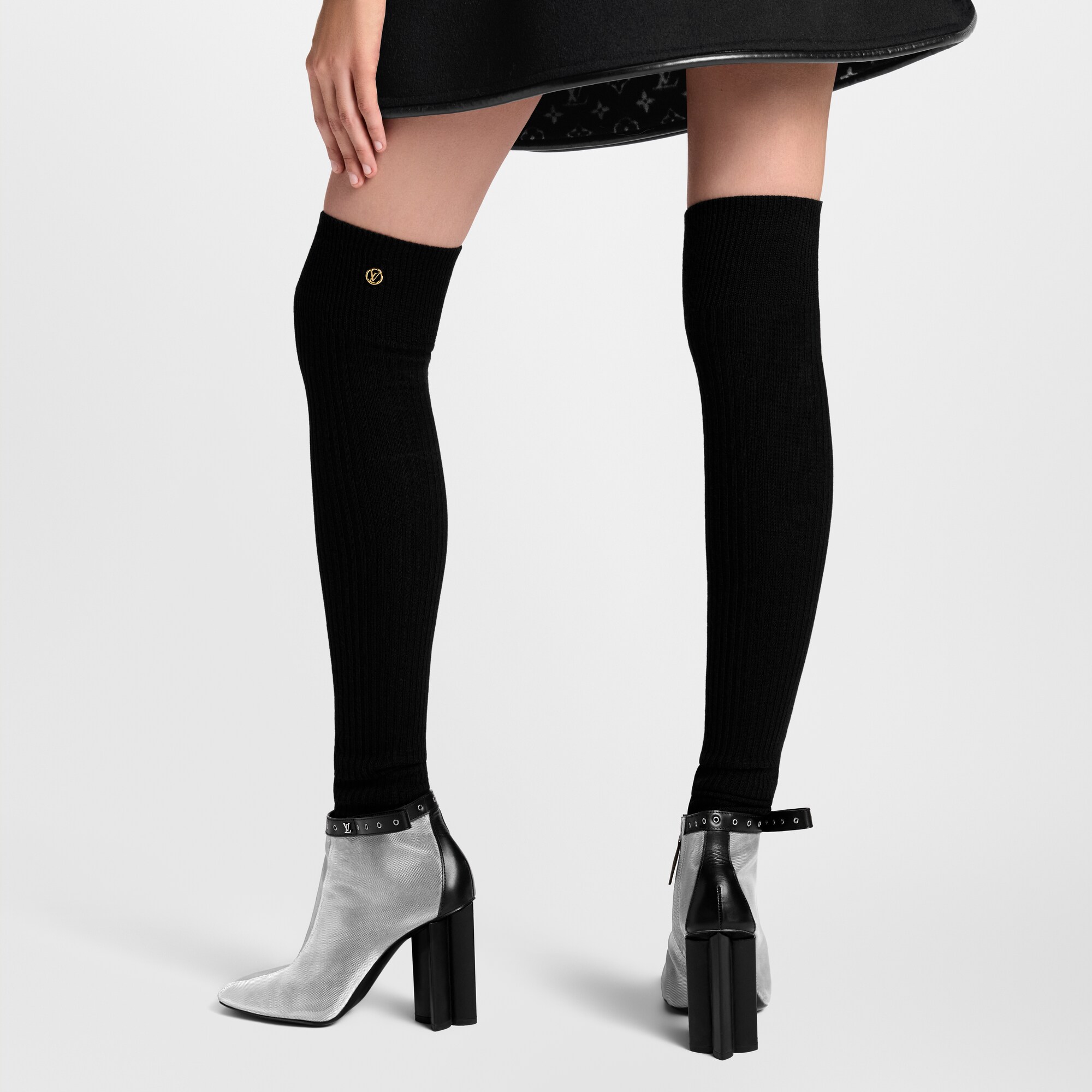 S00 Accessories Home Accessories LV Circle Socks | Louis Vuitton ® (Product zoom)