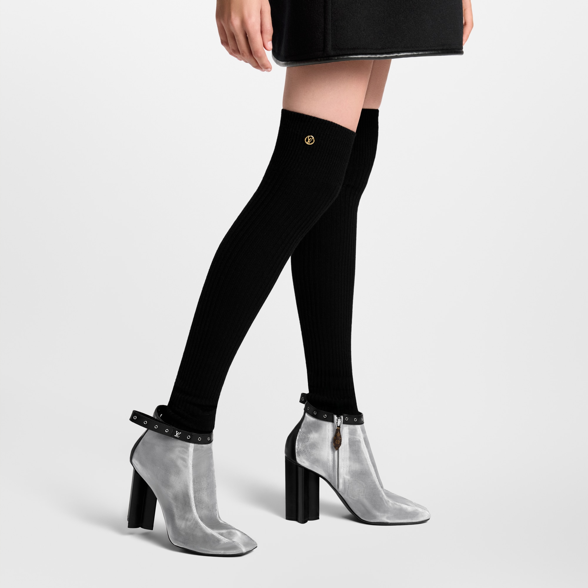 S00 Accessories Home Accessories LV Circle Socks | Louis Vuitton ® (Product zoom)